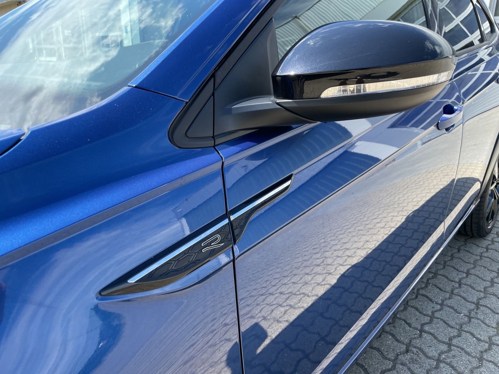 Volkswagen Taigo 1.5 TSI R-Line - Samsaru's Car Outlet
