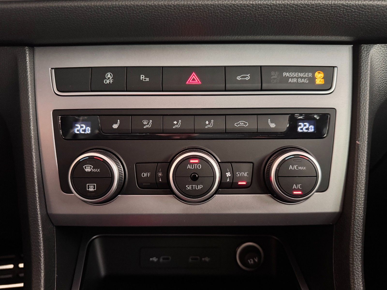 Seat Ateca FR 2.0 TDI /CAM 360°/LED/AHK