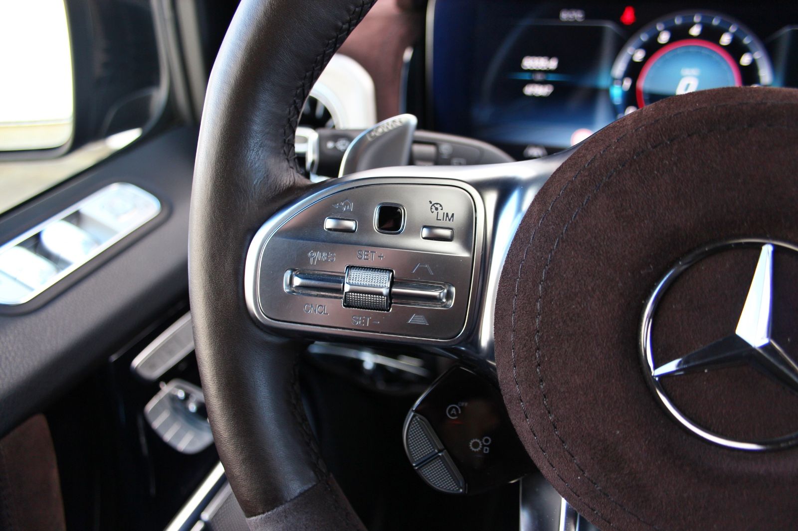 Mercedes-Benz G 63 AMG - Samsaru's Car Outlet