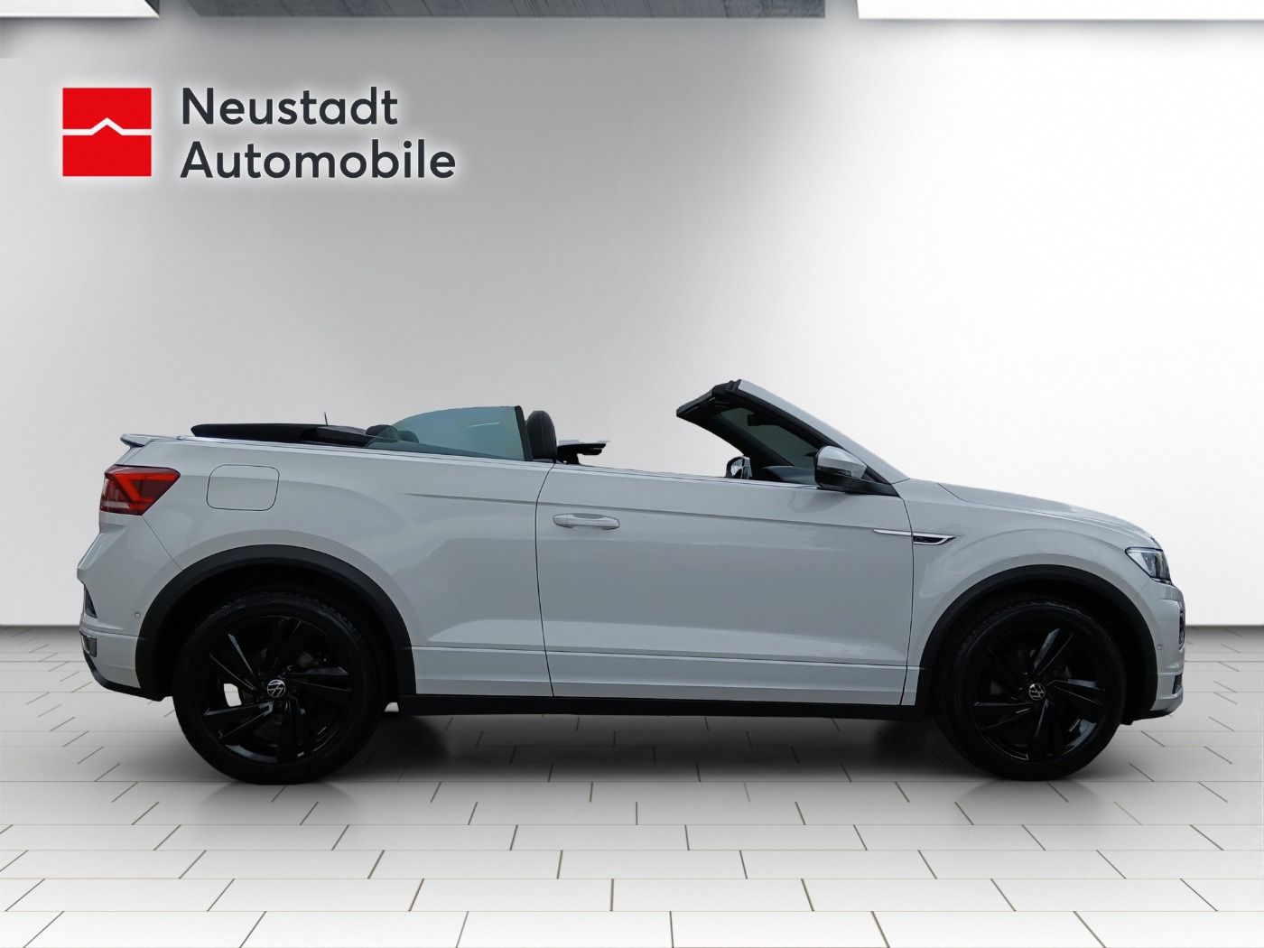 Volkswagen T-Roc 1.5 TSI - Samsaru's Car Outlet