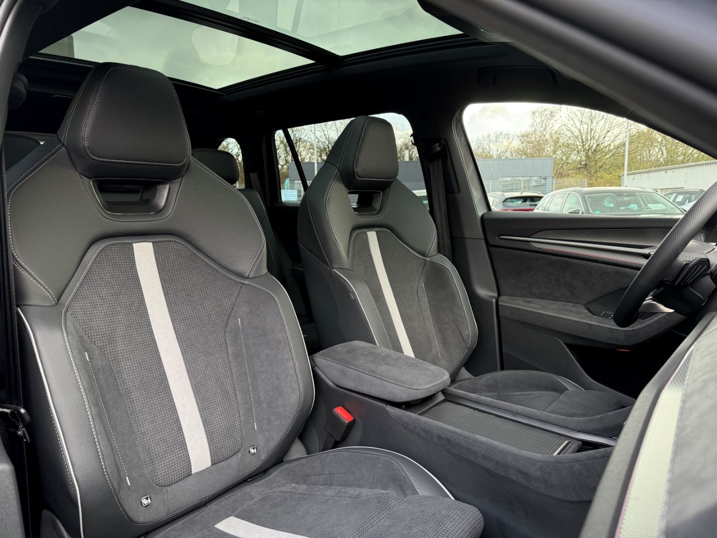 Skoda Kodiaq II 2.0 TSI 4x4 Sportline 7S DCC 360 HeadU