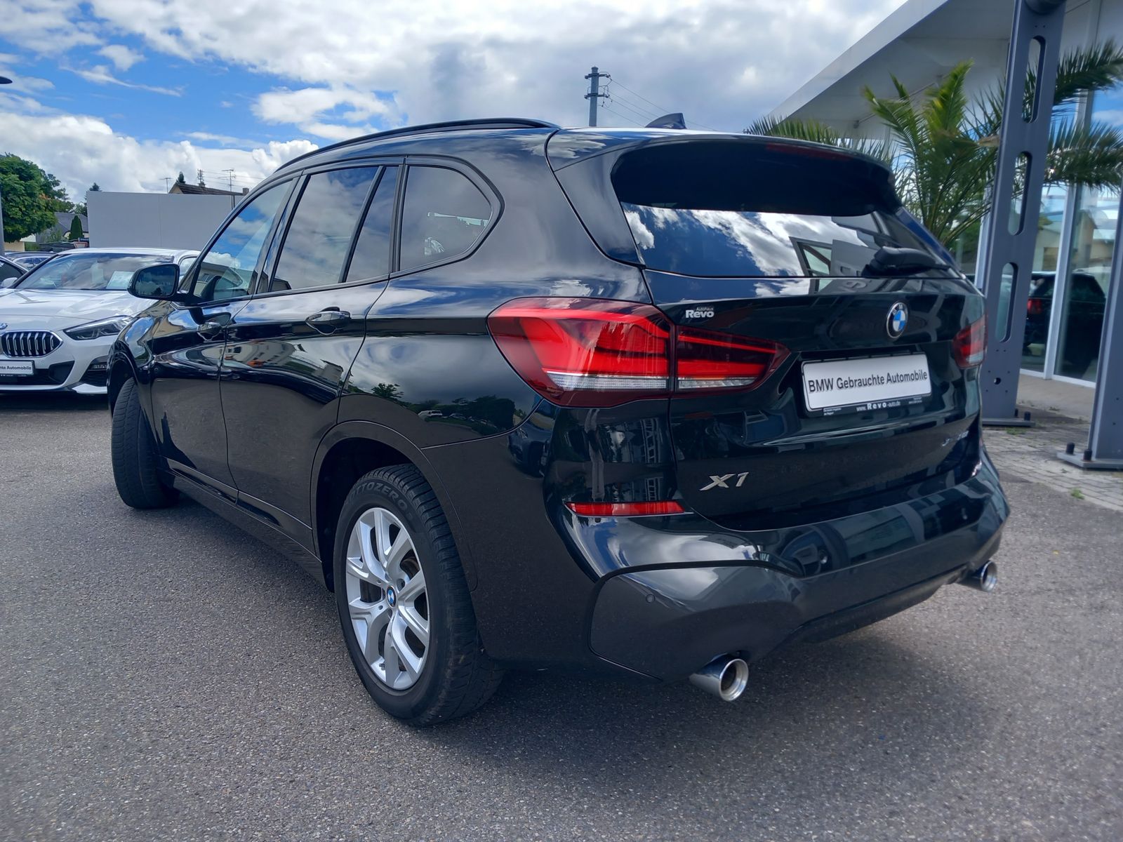BMW X1 xDrive20i Aut MSport - Samsaru's Car Outlet