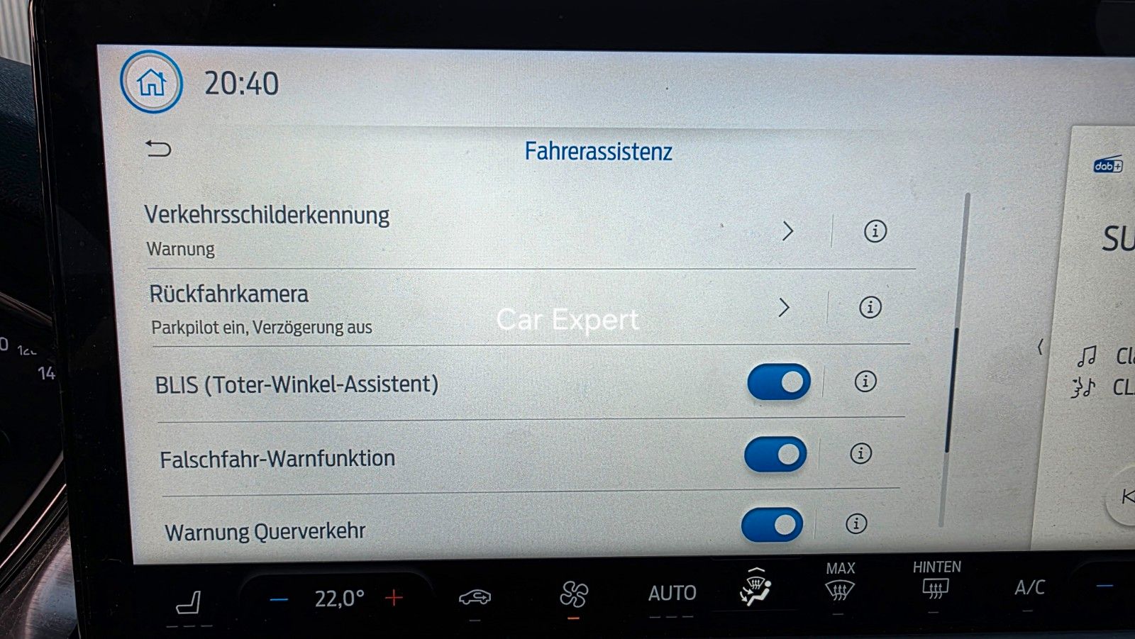 Ford Focus TurnierTitanium,1Hand,8xAlu,Scheckheft,LED