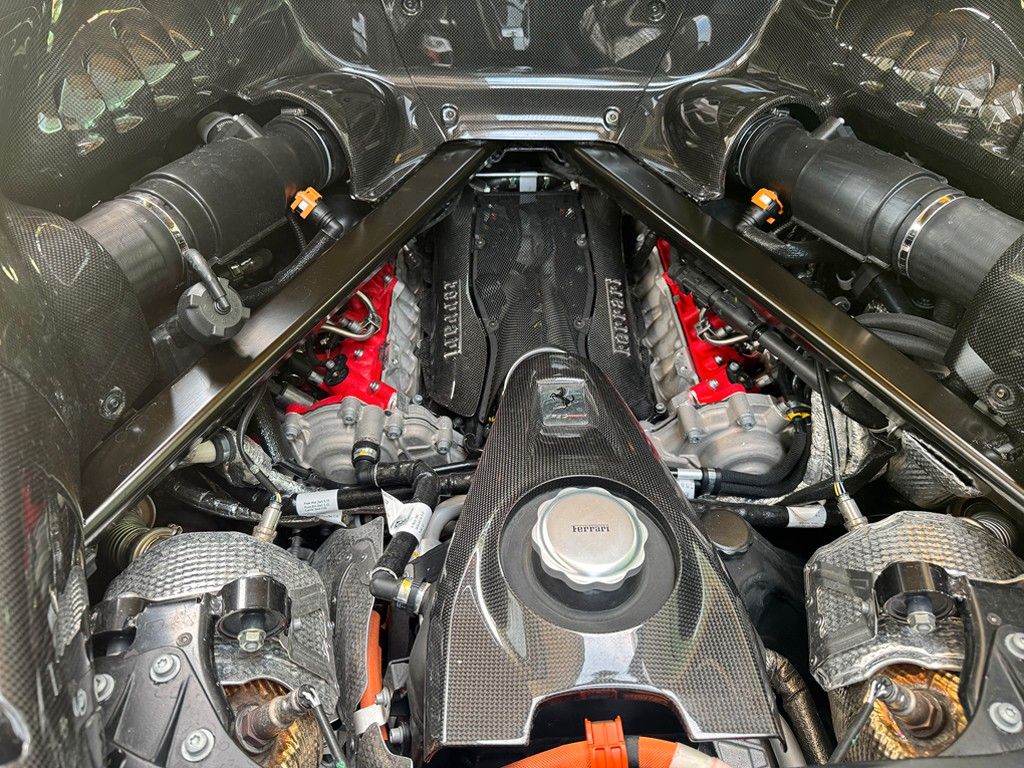 Ferrari SF90 Stradale - Samsaru's Car Outlet