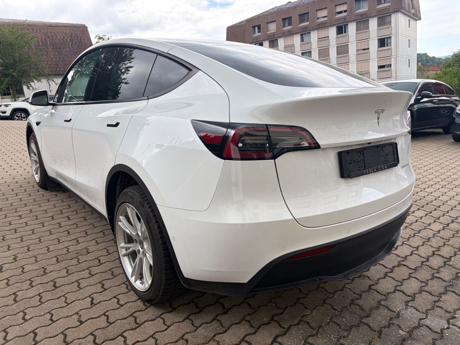 Tesla Model Y Long Range Dual AWD*Shanghai*8x* 92% SoH