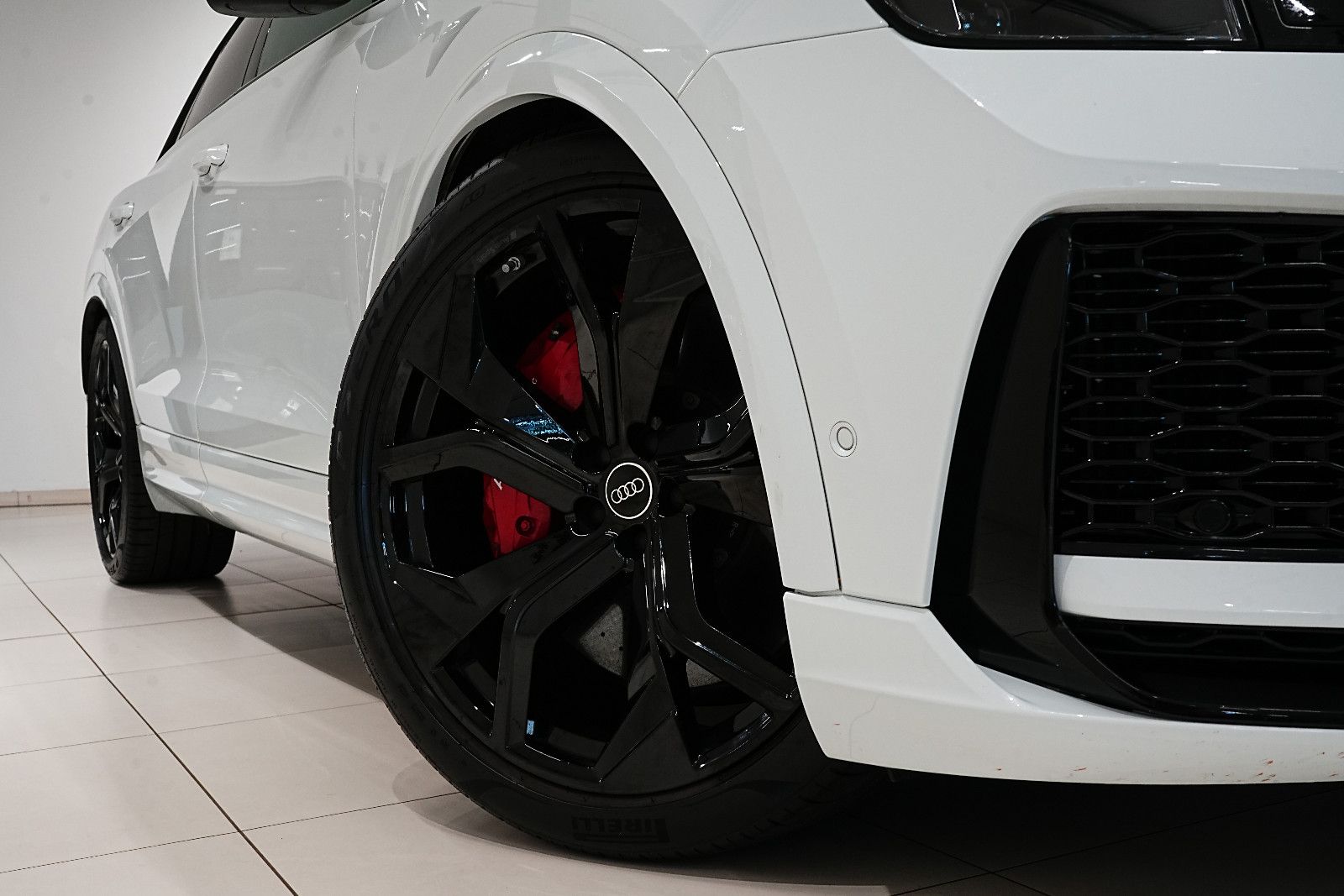 Audi RSQ8 4.0|HUD|KERAMIK|CARBON|SOFT|LUFT|3D|MASSAG|