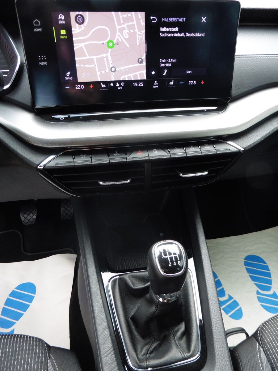 Skoda Octavia 1.0 Ambition - Samsaru's Car Outlet