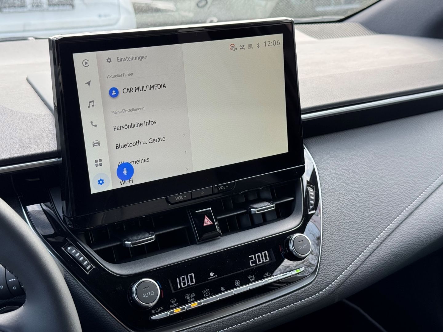 Toyota Corolla Touring Sports Hybrid Teamplayer / CarPl