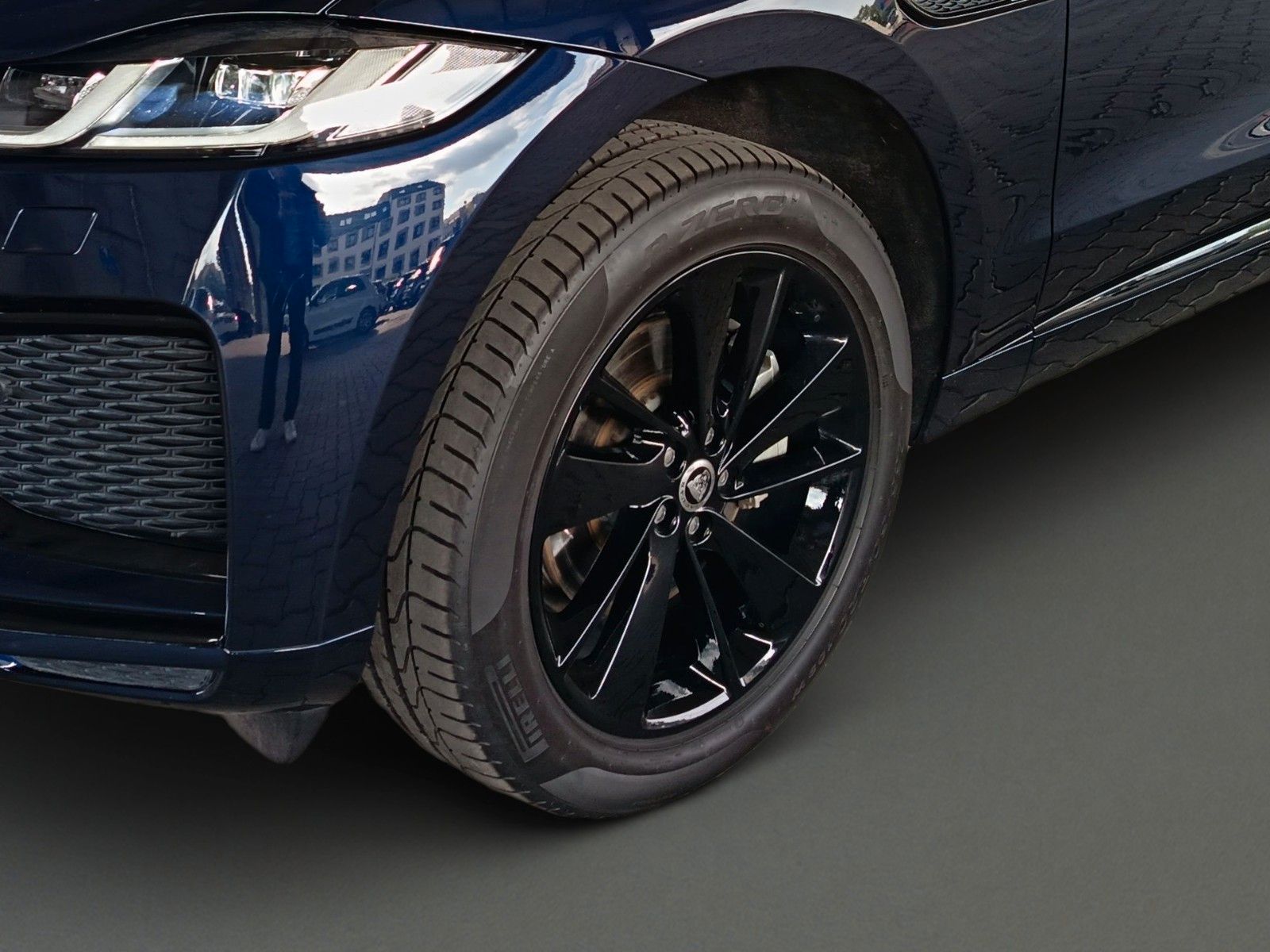 Jaguar F-Pace D200 R-DYNAMIC SE AWD