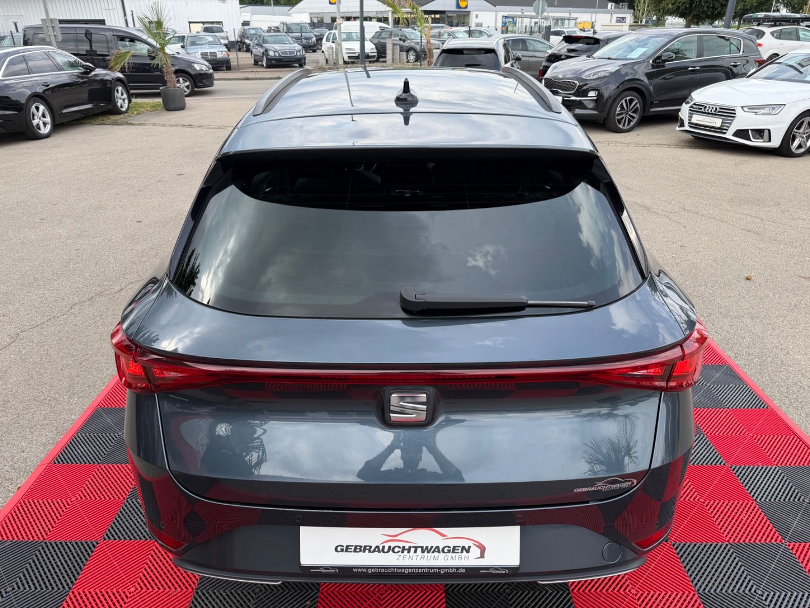 Seat Leon Sportstourer FR*e-Hybrid*LED*Kam*Navi*Aut*