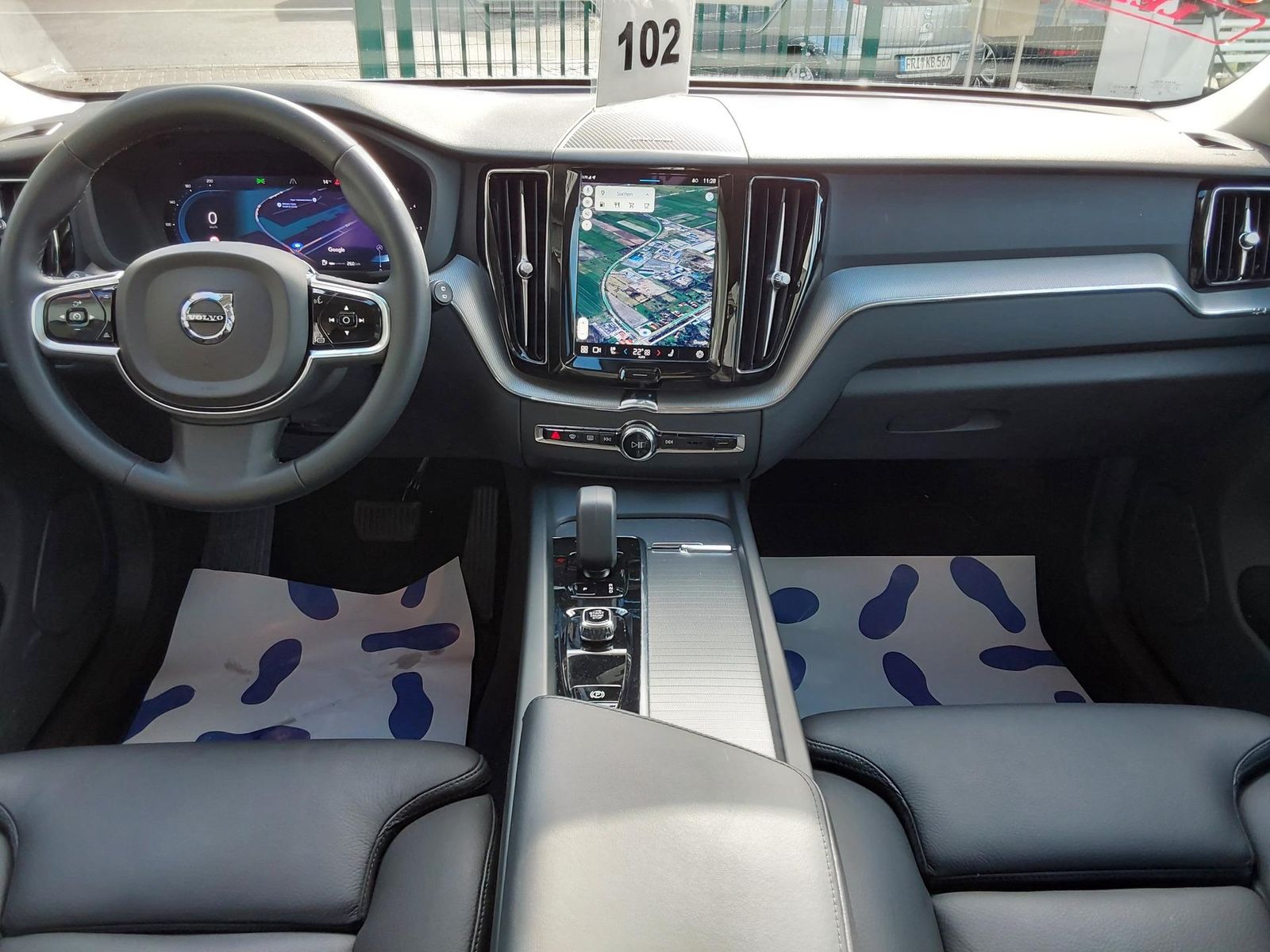 Volvo XC60 B4 D AWD Plus Dark AHK/ACC/LED/SHZ/PDC/N...