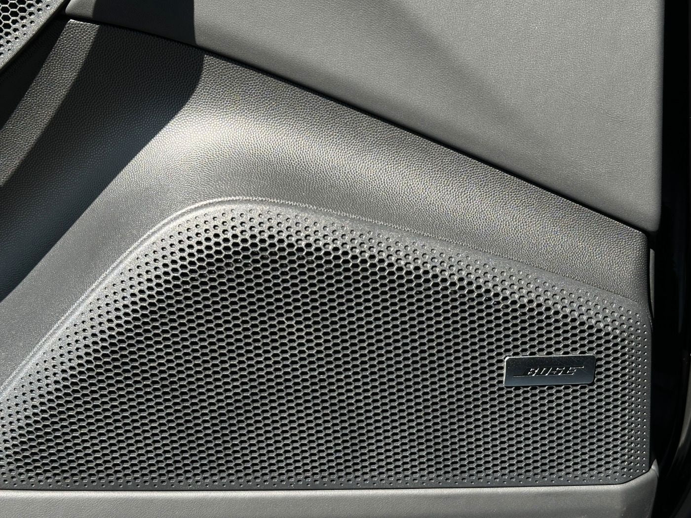 Porsche Macan 4 - Samsaru's Car Outlet