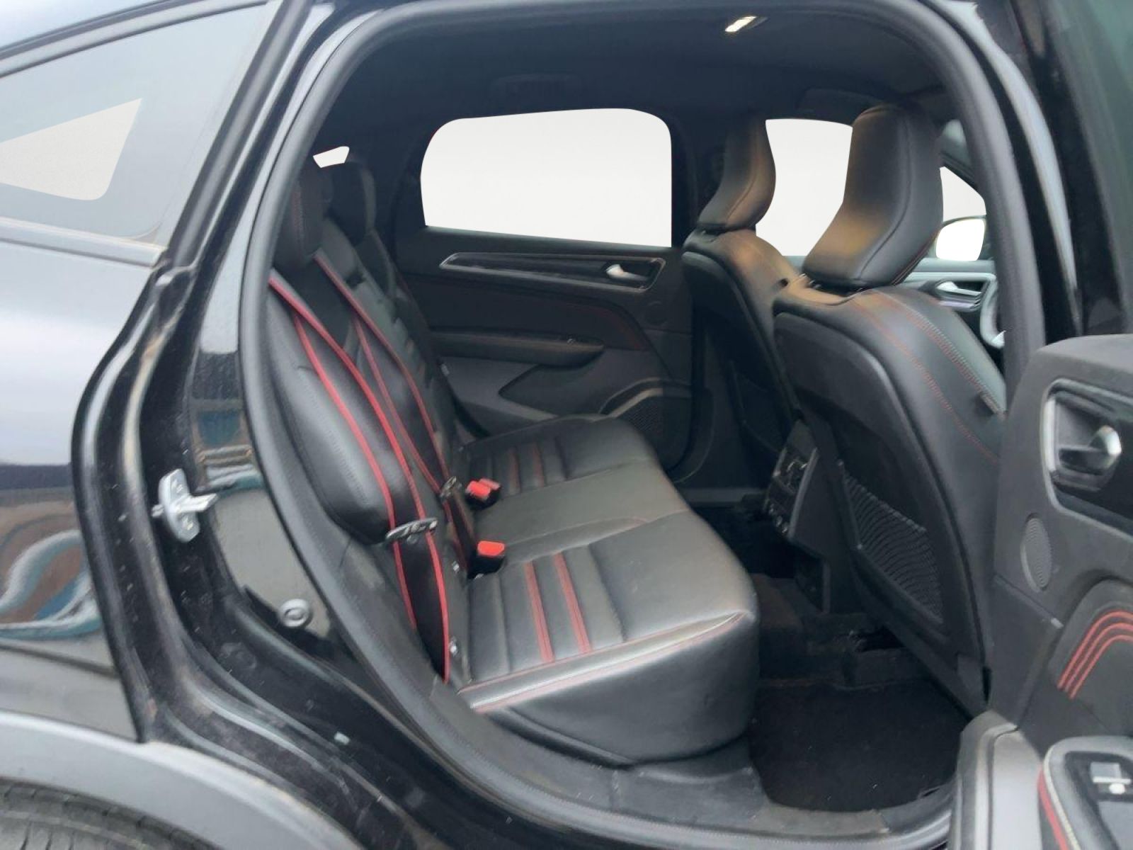 Renault Arkana 1.3 TCe 160 R.S.Line - Samsaru's Car Outlet