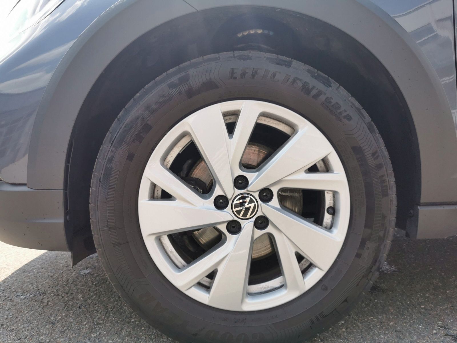 Volkswagen Taigo Life 1.0 TSI - Samsaru's Car Outlet