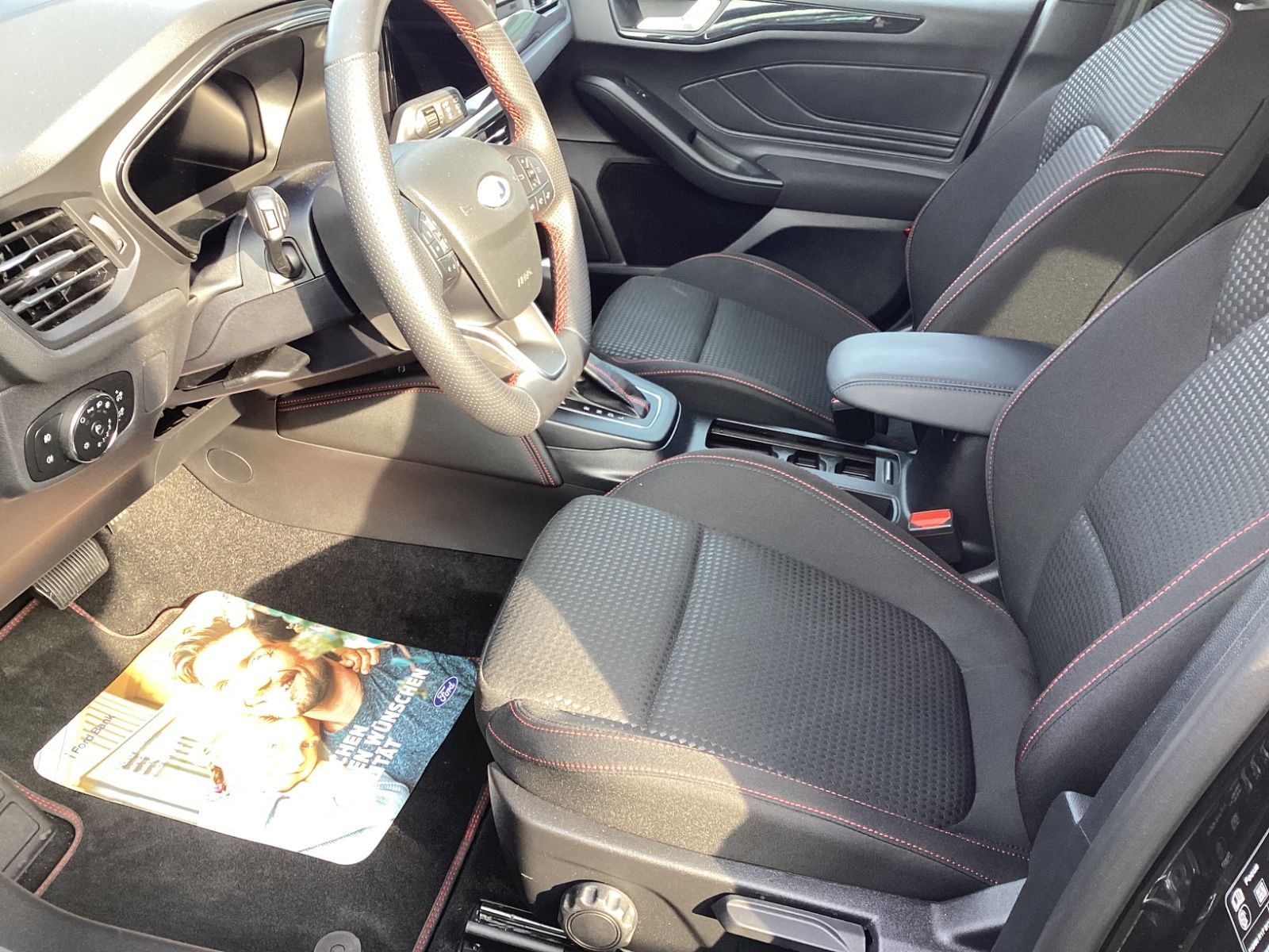 Ford Focus Turnier ST-Line X, AHK, GJR, RFK, LED