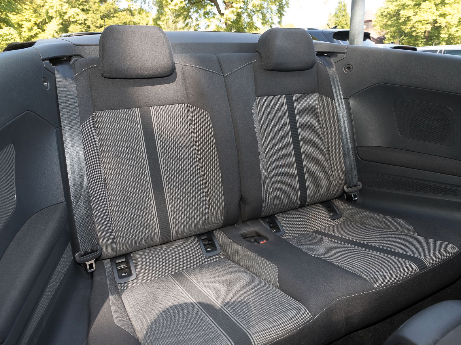 Volkswagen T-Roc 1.0 TSI Style - Samsaru's Car Outlet