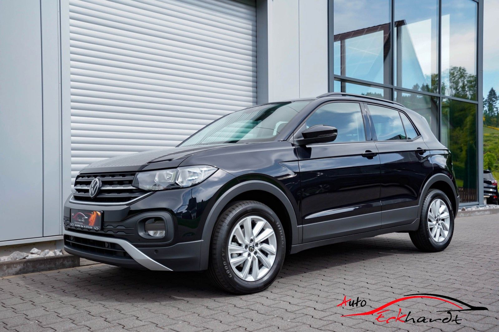 Volkswagen T-Cross Life - Samsaru's Car Outlet