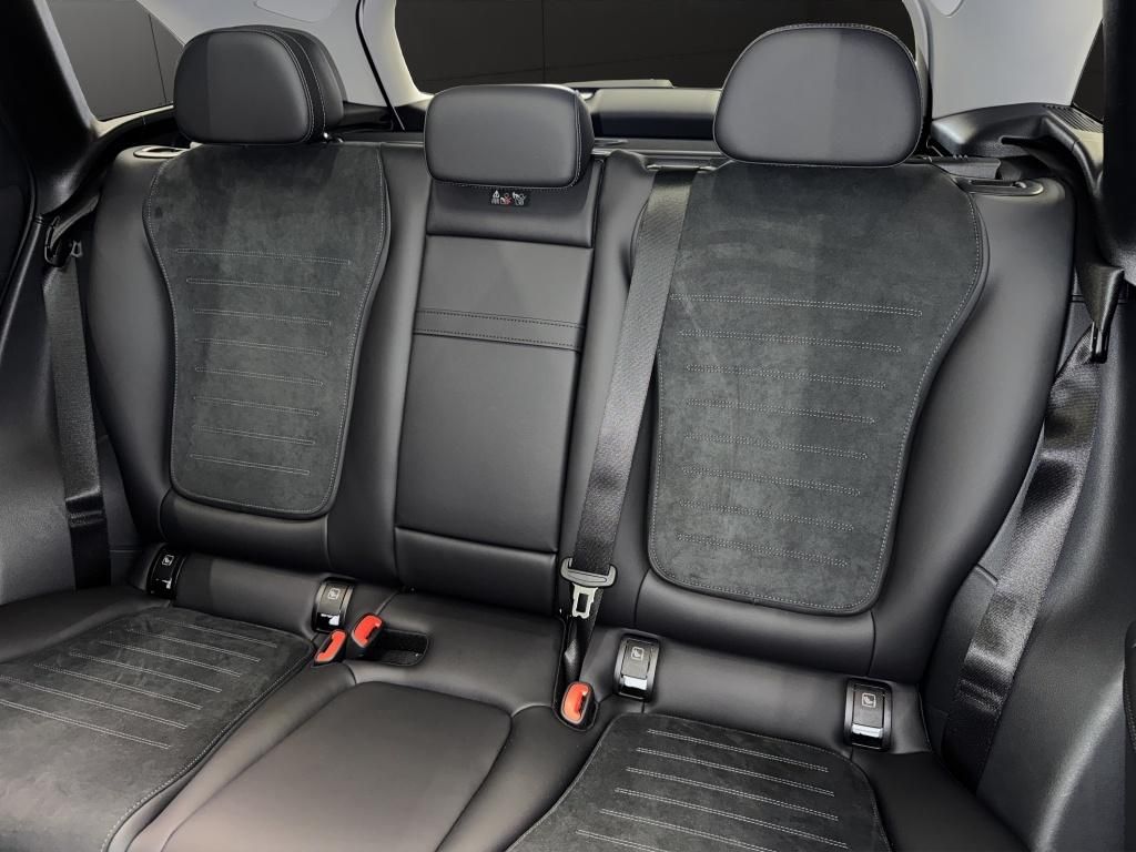 Mercedes-Benz GLC 300 de 4M EDITION AMG DISTRONIC PANO 360°AHK