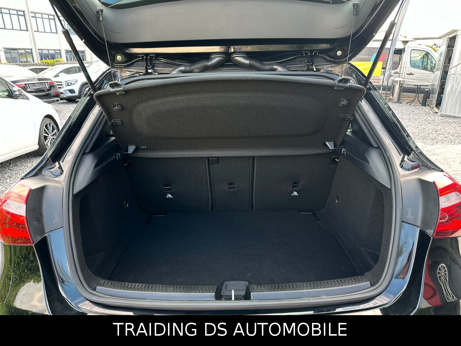 Mercedes-Benz A 180 d - Samsaru's Car Outlet