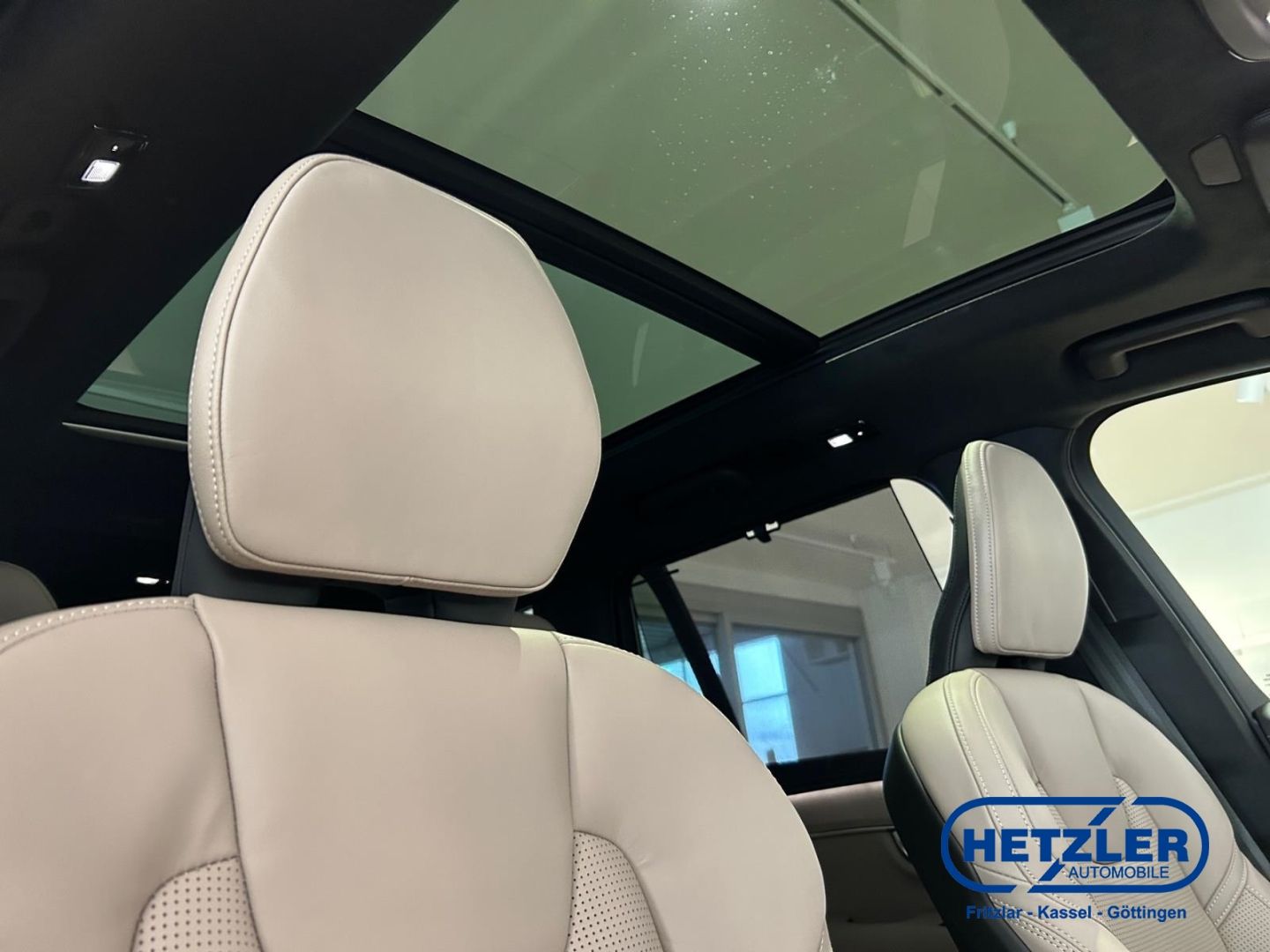 Volvo XC90 Ultra Dark Recharge Plug-In Hybrid AWD T8 T