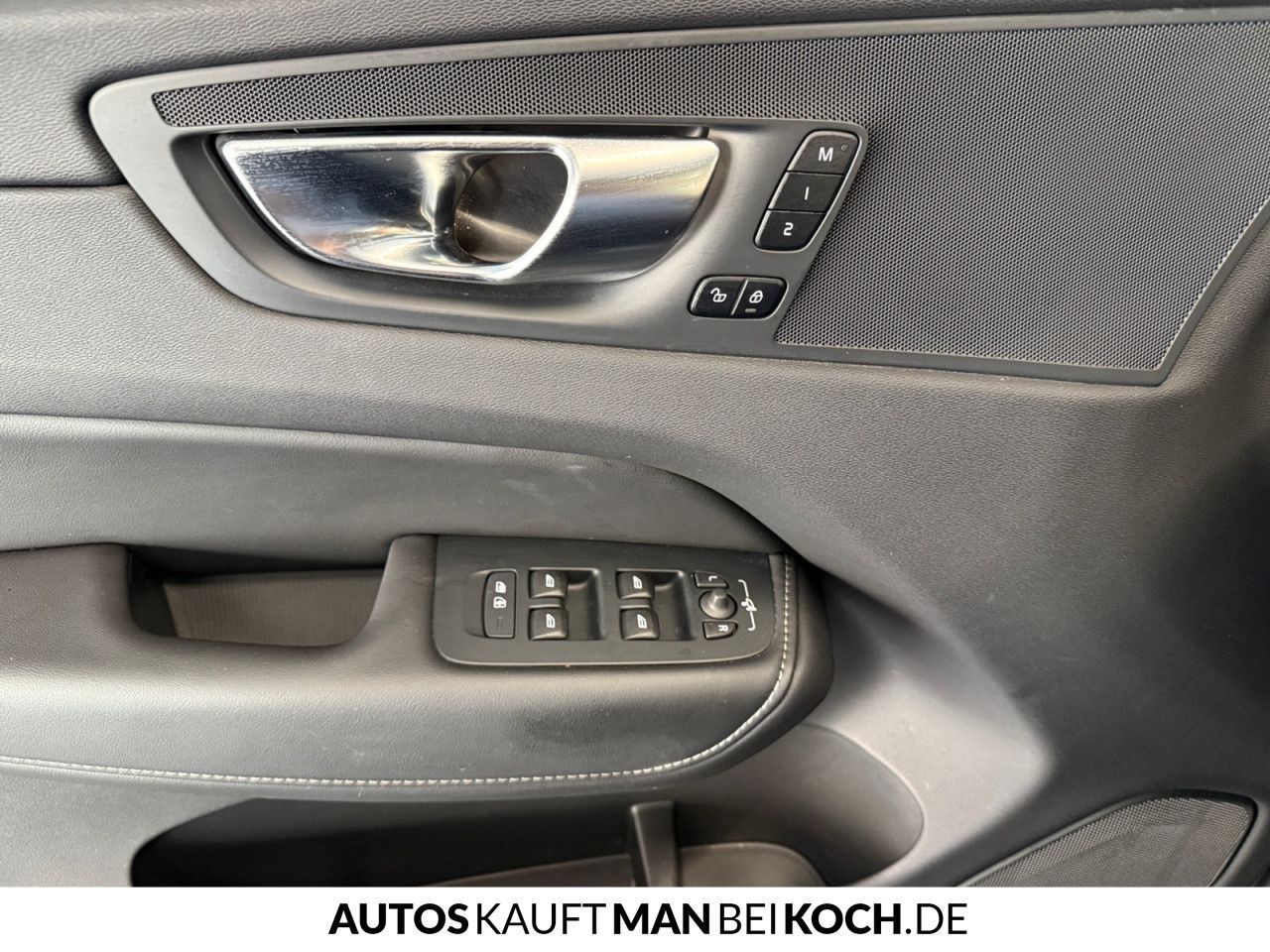 Volvo XC60 T6 Recharge AWD Plus ACC BLIS AHK STHz PANO