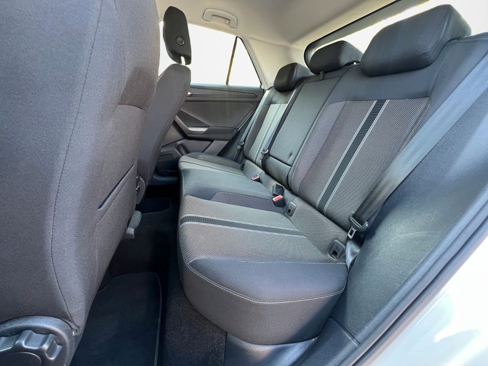 Volkswagen T-Roc Style - Samsaru's Car Outlet