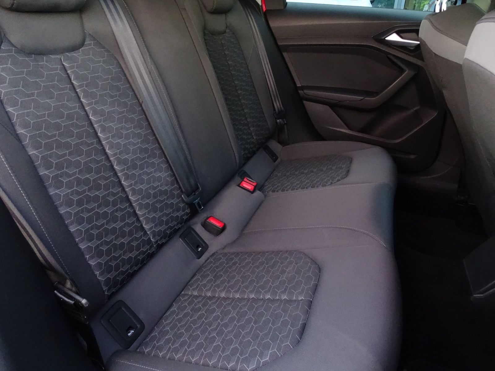 Audi A1 30 Sportback 1.0.TFSI - Samsaru's Car Outlet