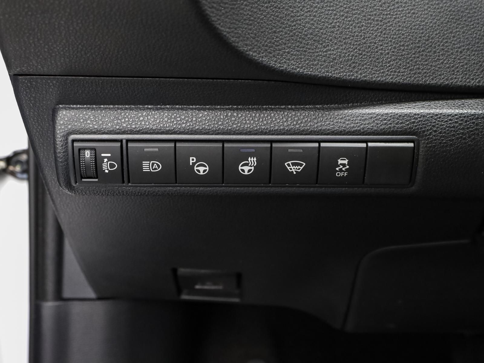 Toyota Corolla 1.8 TS HYBRID - Samsaru's Car Outlet