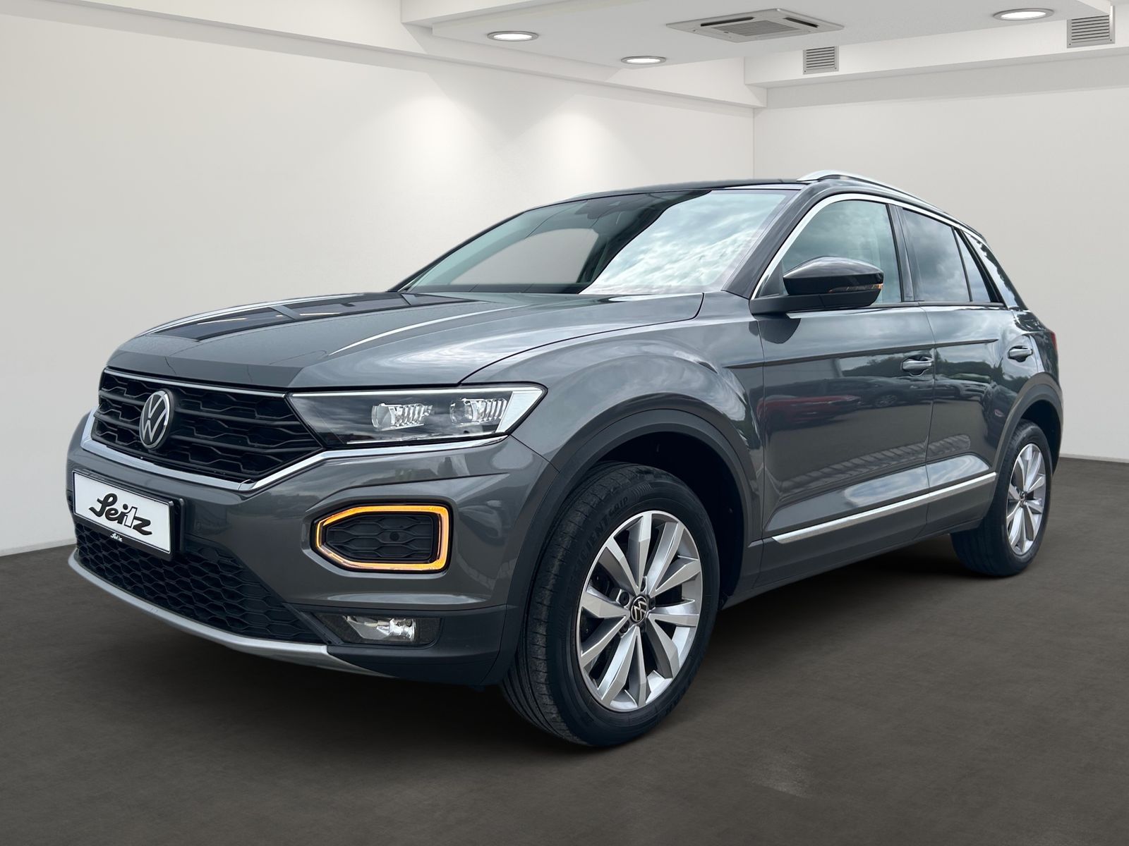 Volkswagen T-Roc 2.0 TDI Style - Samsaru's Car Outlet