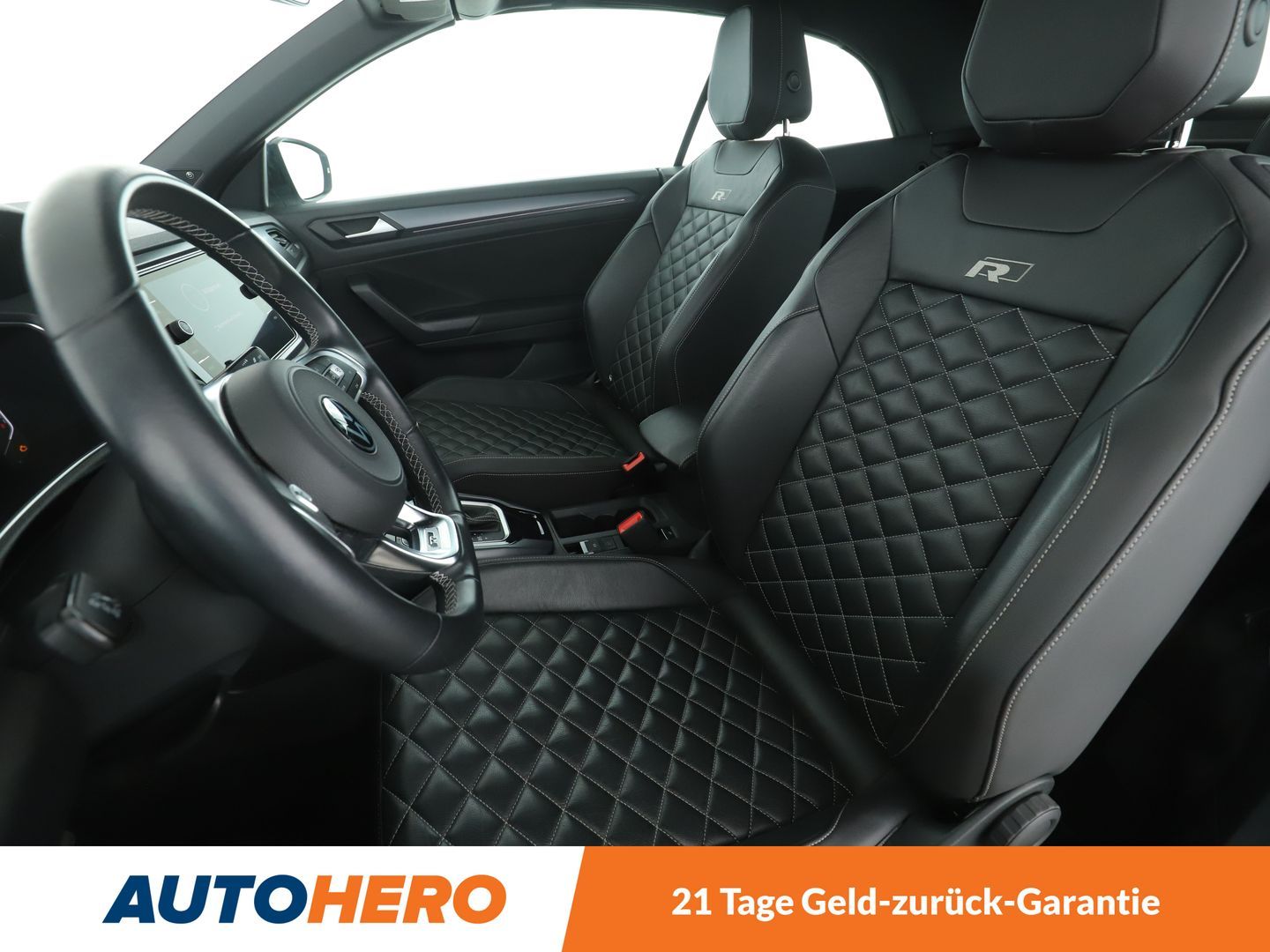 Volkswagen T-Roc 1.5 TSI ACT R-Line - Samsaru's Car Outlet