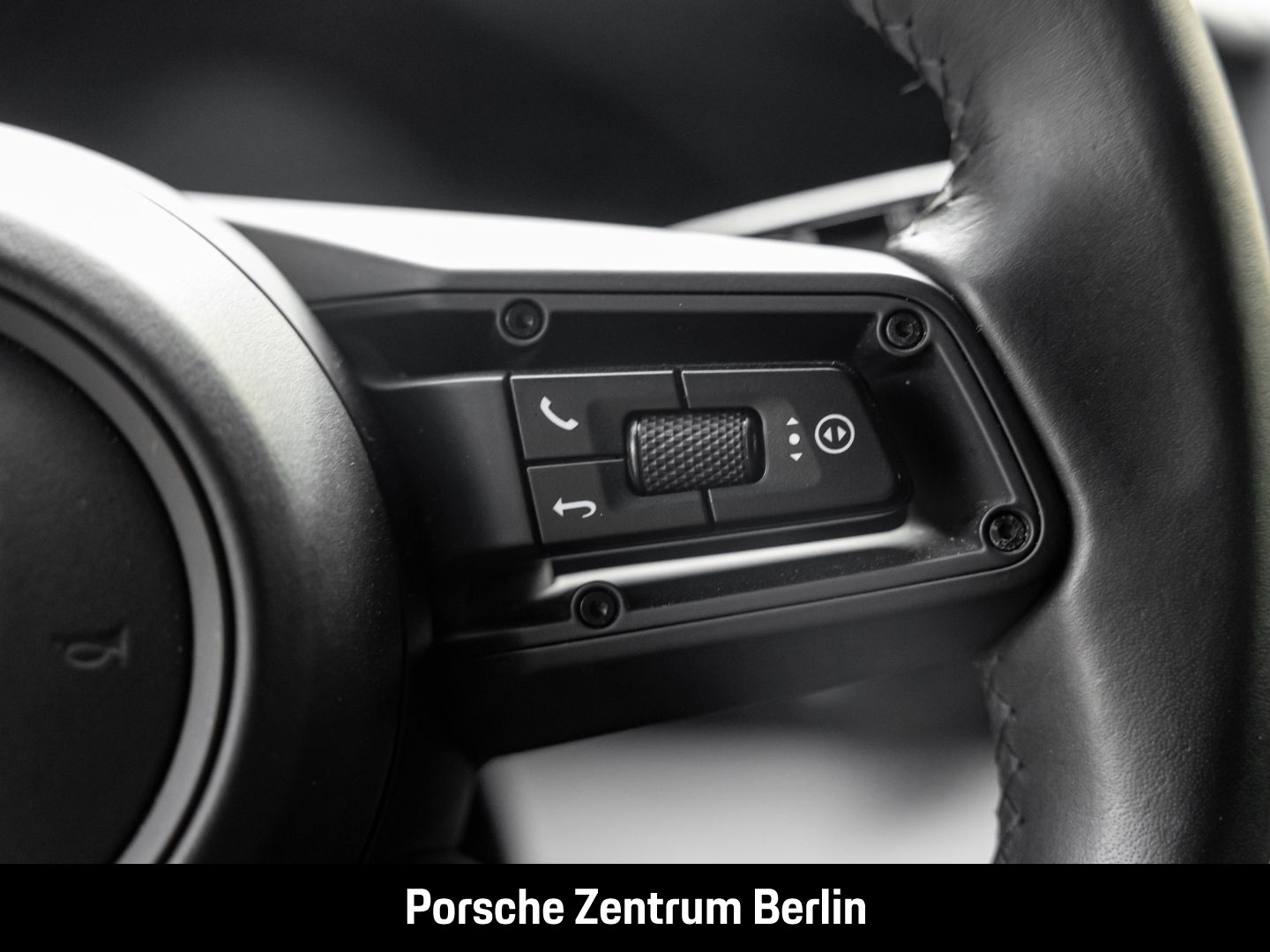 Porsche Taycan Turbo Sport Turismo Burmester Panorama