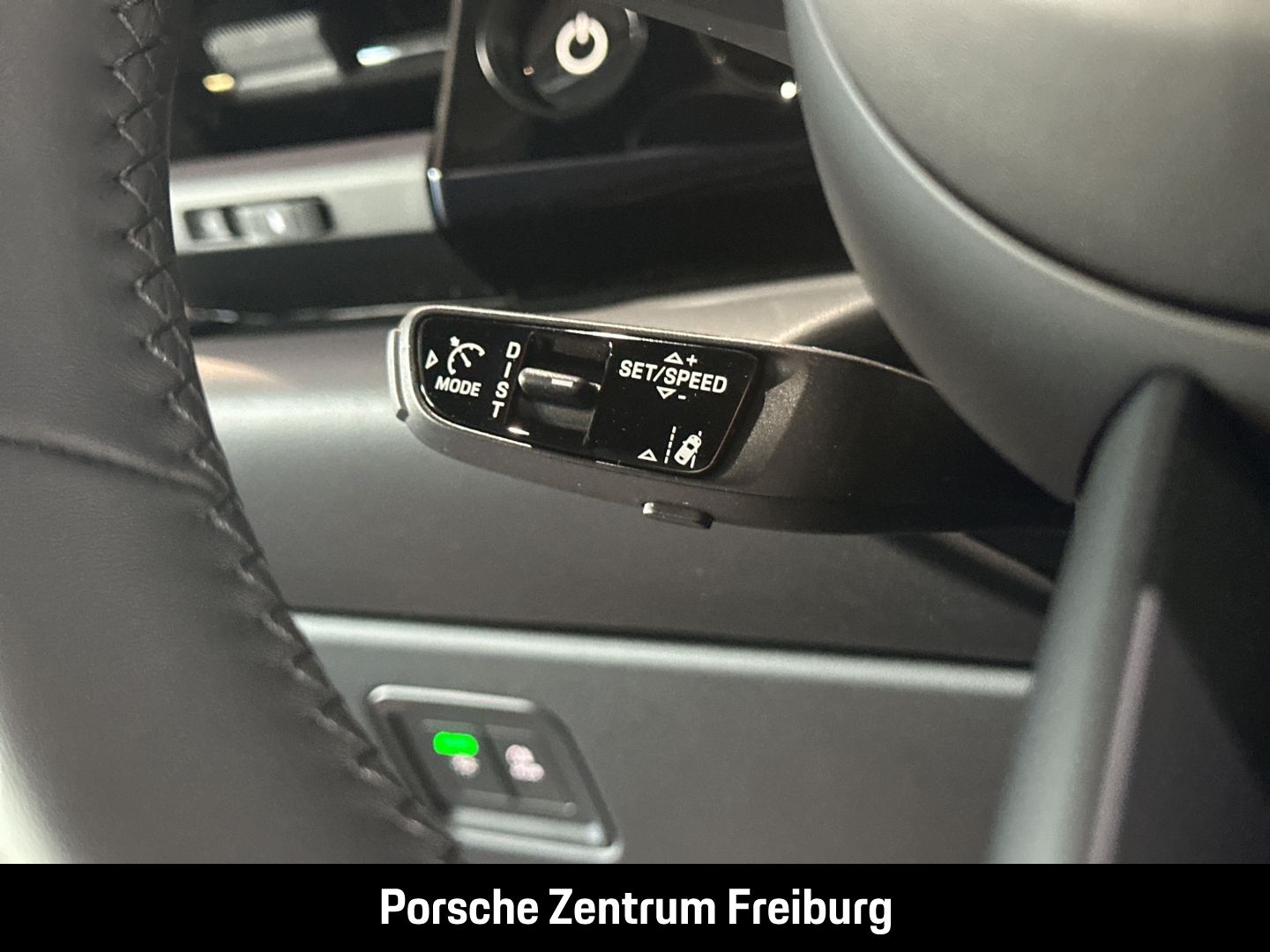 Porsche Macan 4 BOSE Luftfederung Panorama Surround-View