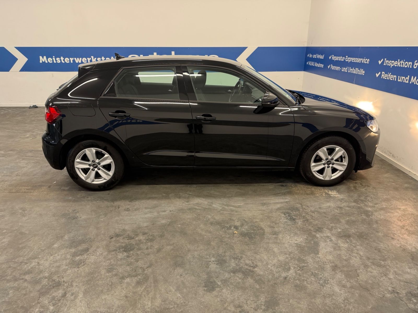 Audi A1 Sportback 25 TFSI - Samsaru's Car Outlet