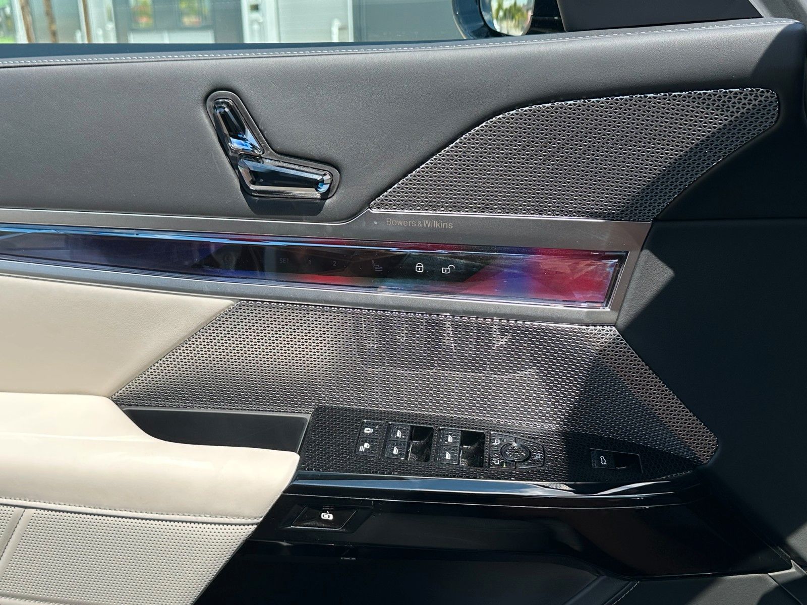 BMW 740xd*M Sport*VOLL*TV*SKY*AUT.TÜR*G.LUSSO*EXECU