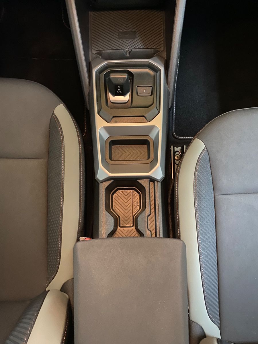 Dacia Duster III Hybrid 140 Extreme - Samsaru's Car Outlet