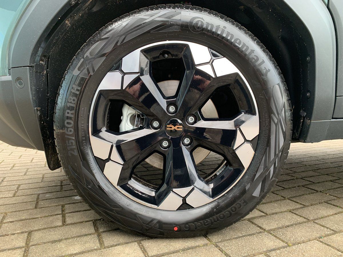 Dacia Duster EXTREME HYBRID 140 - Samsaru's Car Outlet