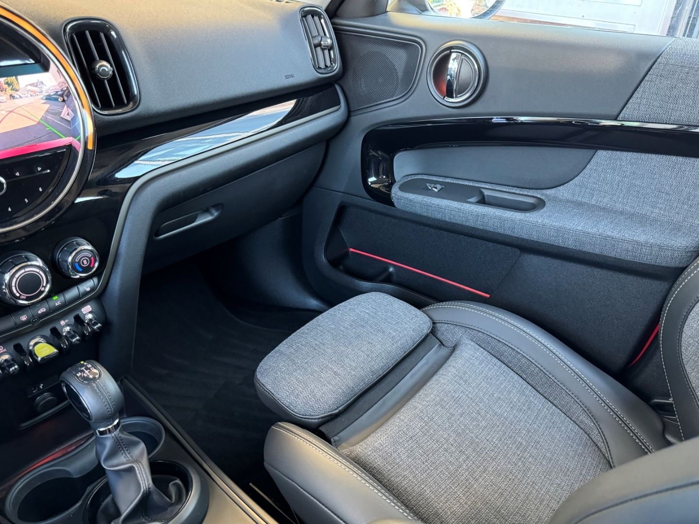 MINI Cooper SE Countryman ALL4 - Samsaru's Car Outlet