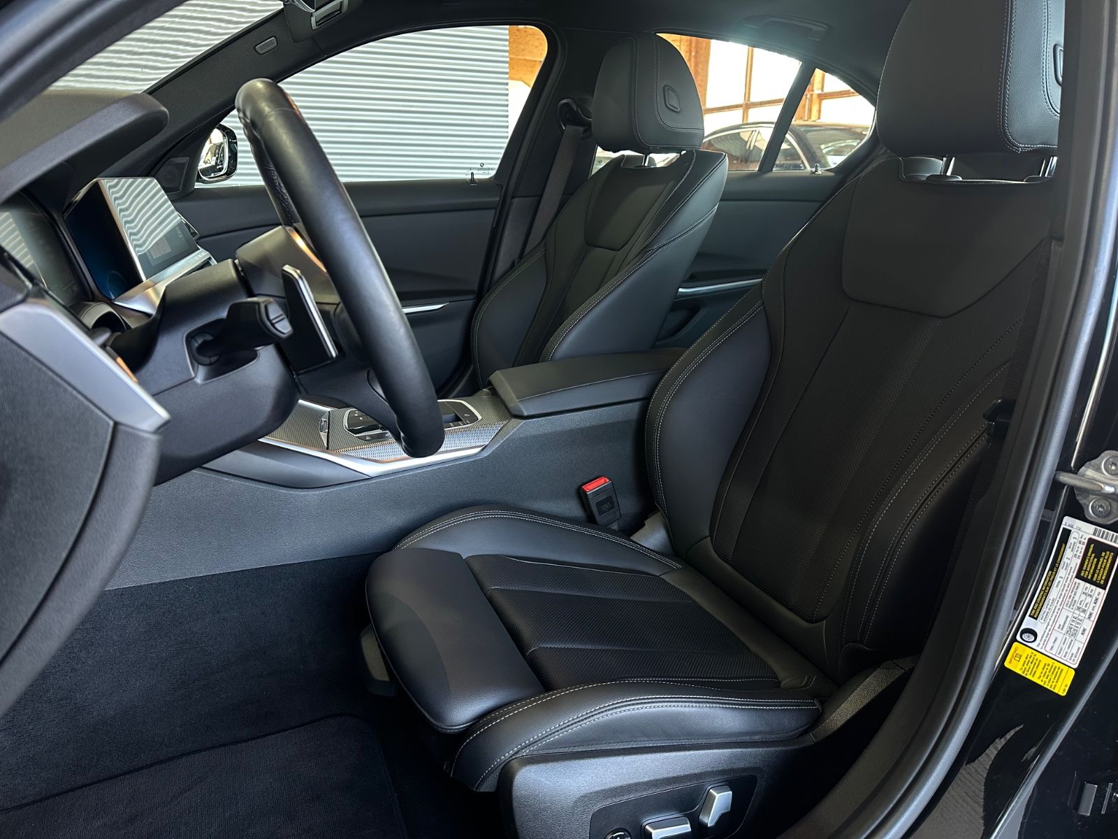 BMW 330i M-PERFORMANCE - Samsaru's Car Outlet