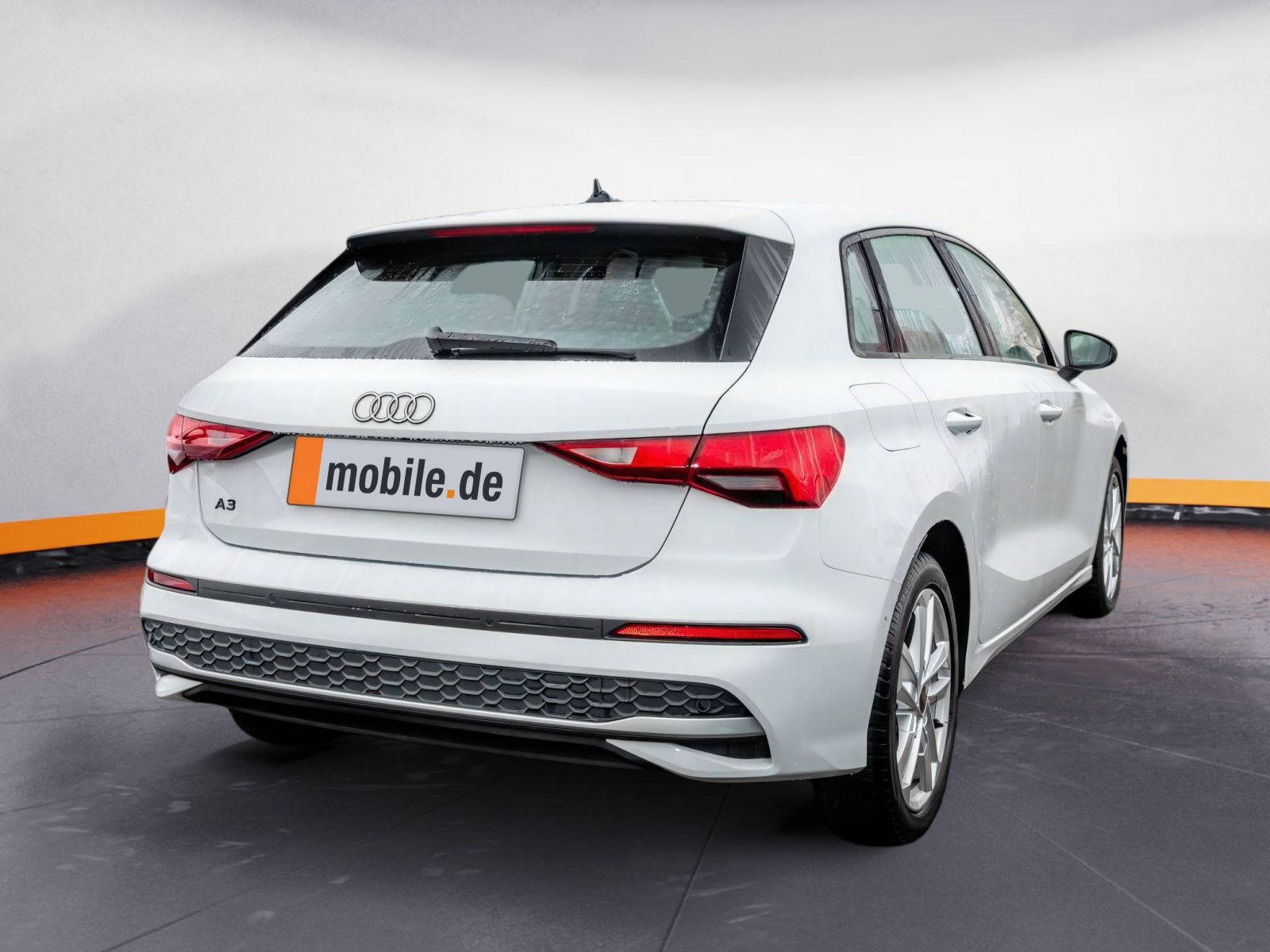 Audi A3 Sportback 35 TFSI S tronic - Samsaru's Car Outlet
