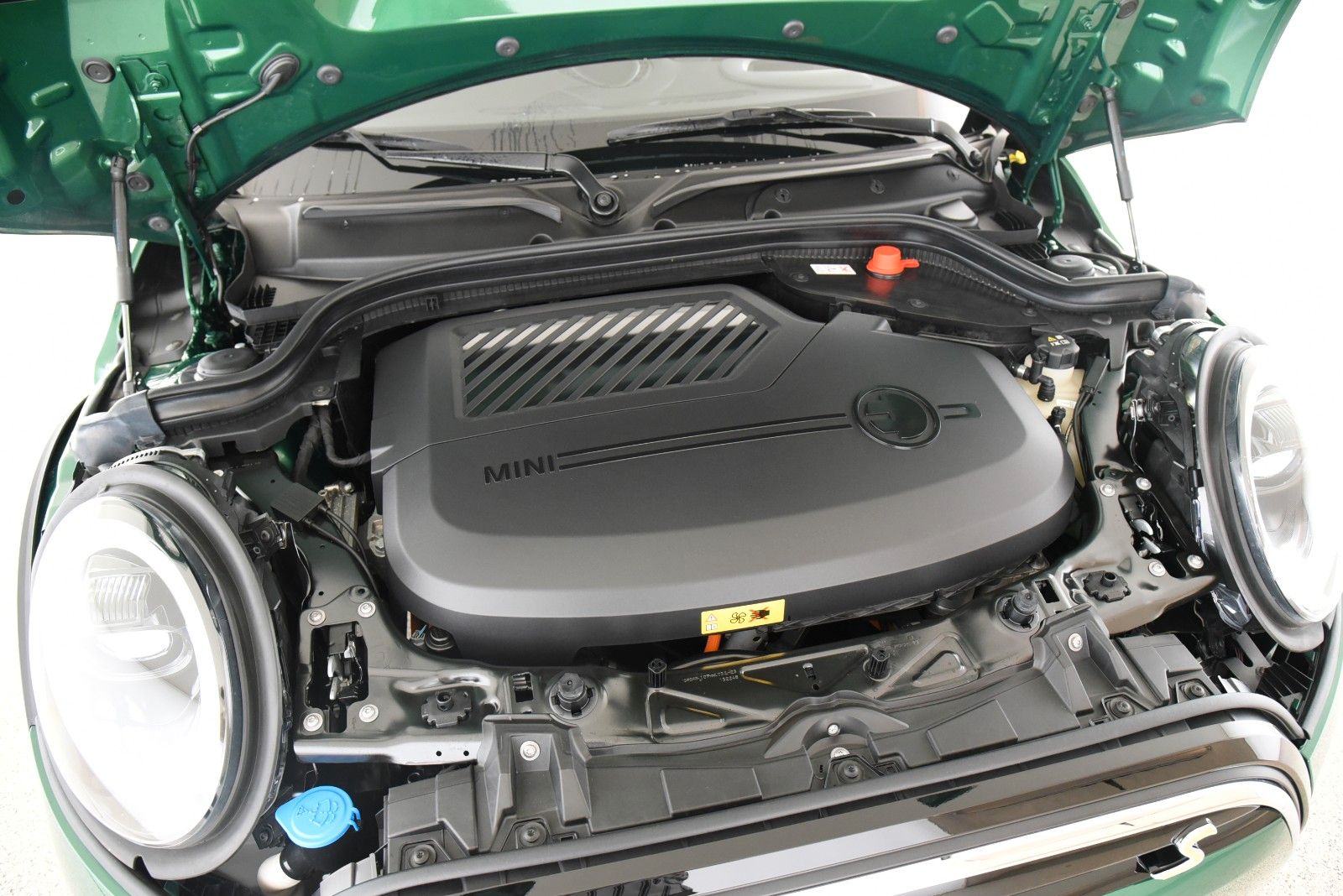 MINI Mini Cooper SE Classic - Samsaru's Car Outlet