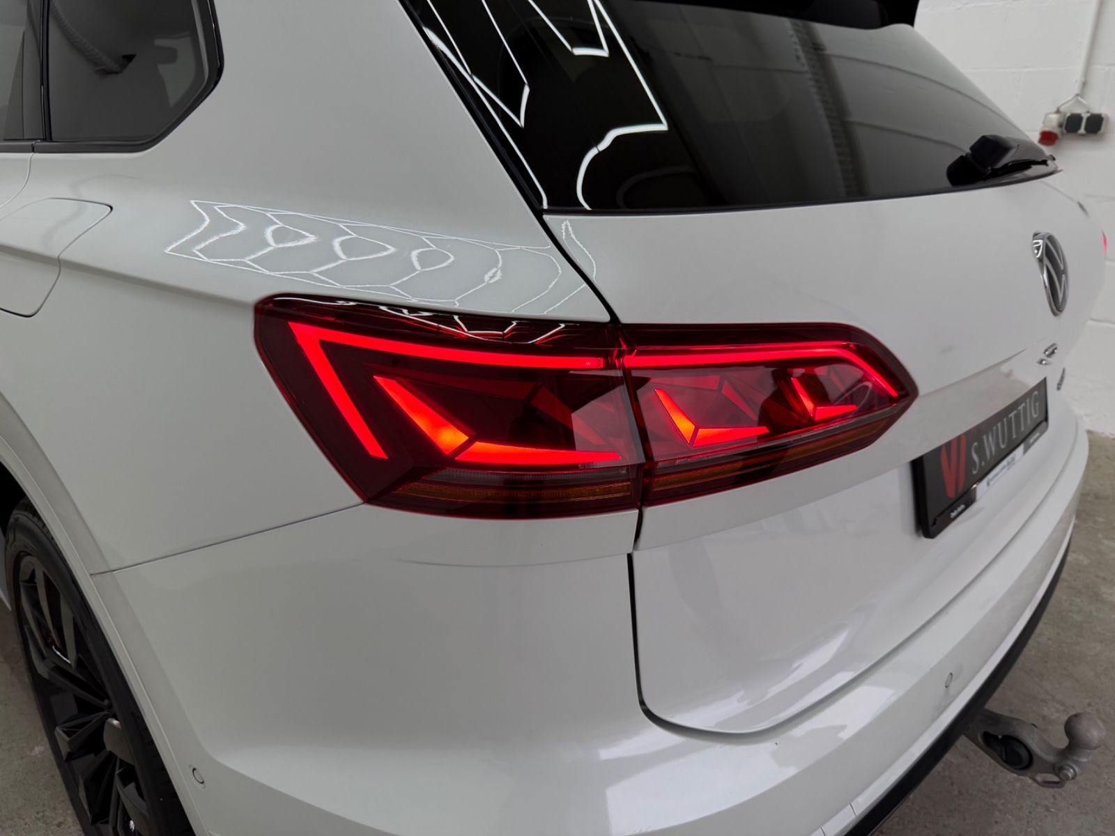 Volkswagen Touareg R 4Motion eHybrid+MATRIX+PANO+HEAD-UP+
