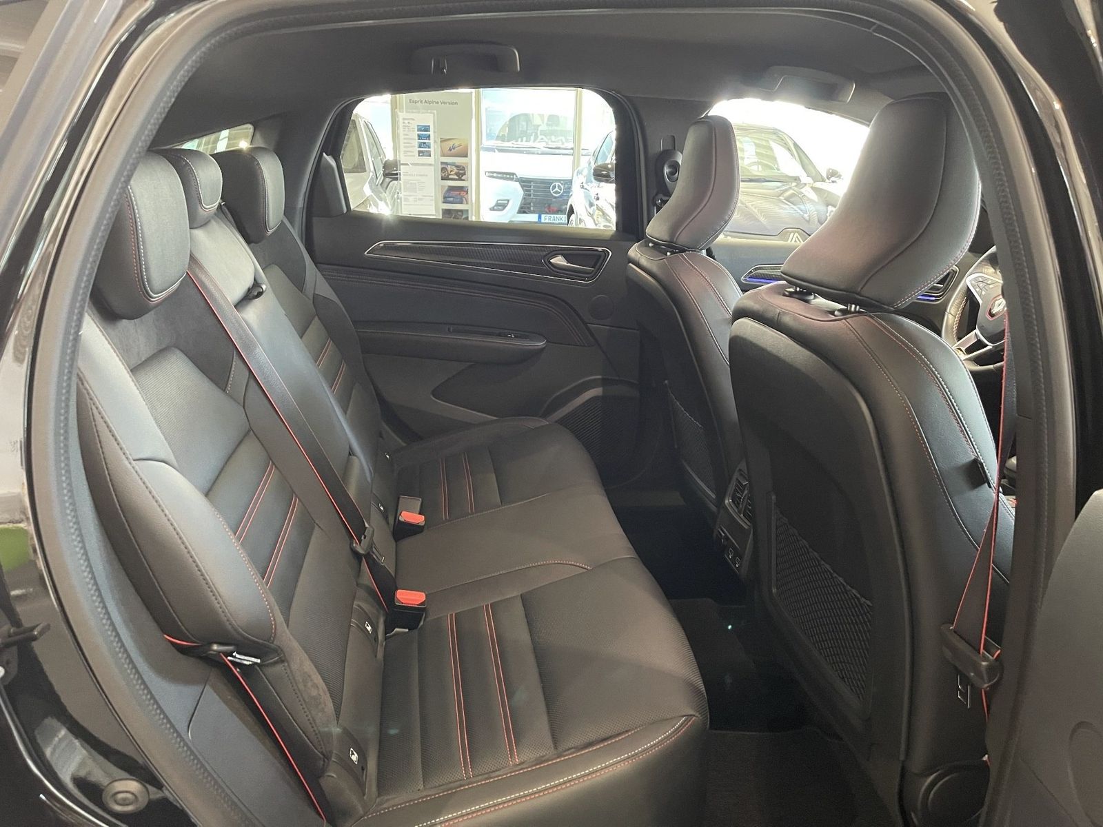 Renault Arkana R.S. LINE E-TECH - Samsaru's Car Outlet