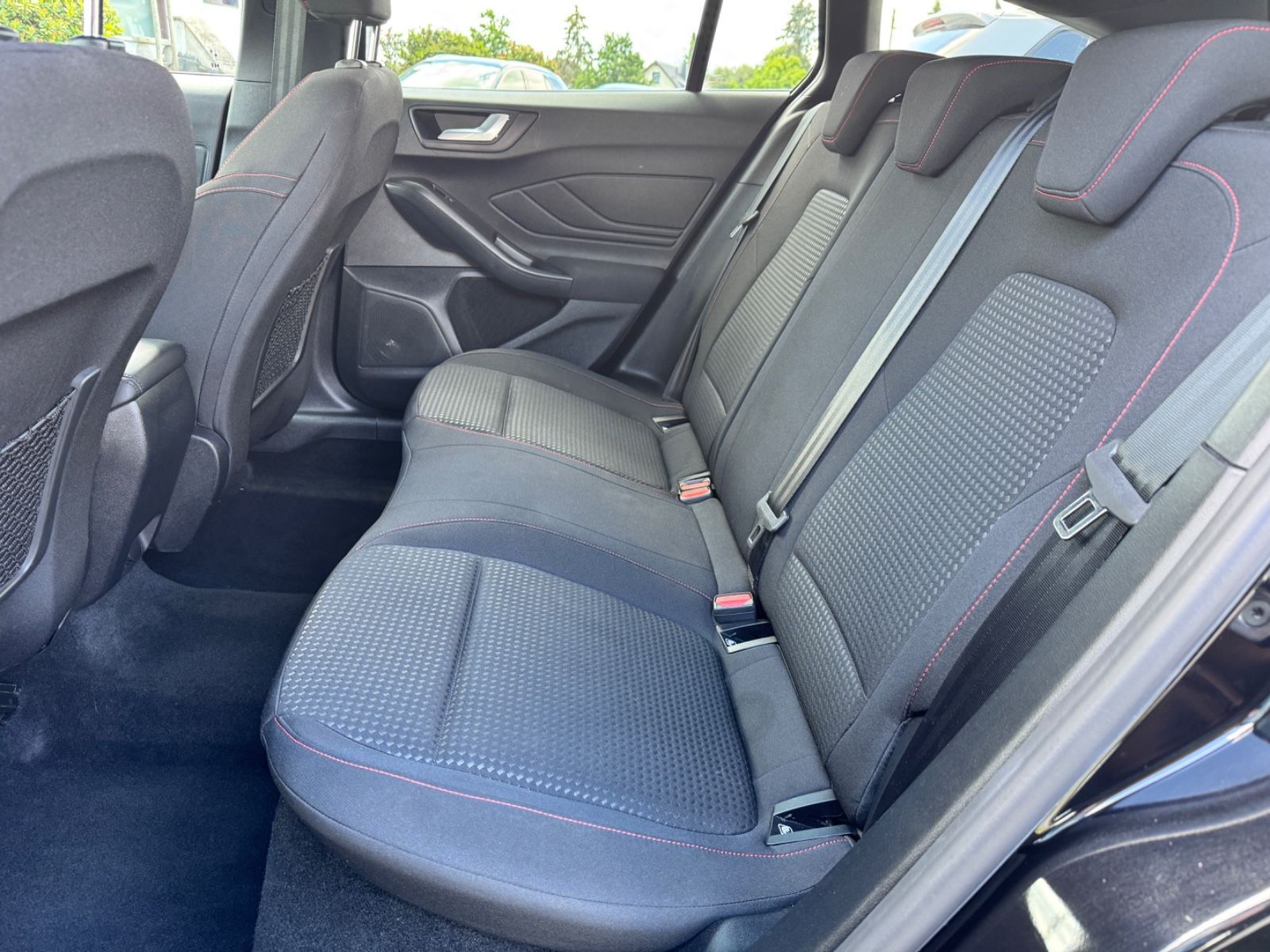 Ford Focus Turnier ST-Line* LED* CAM* AHK*
