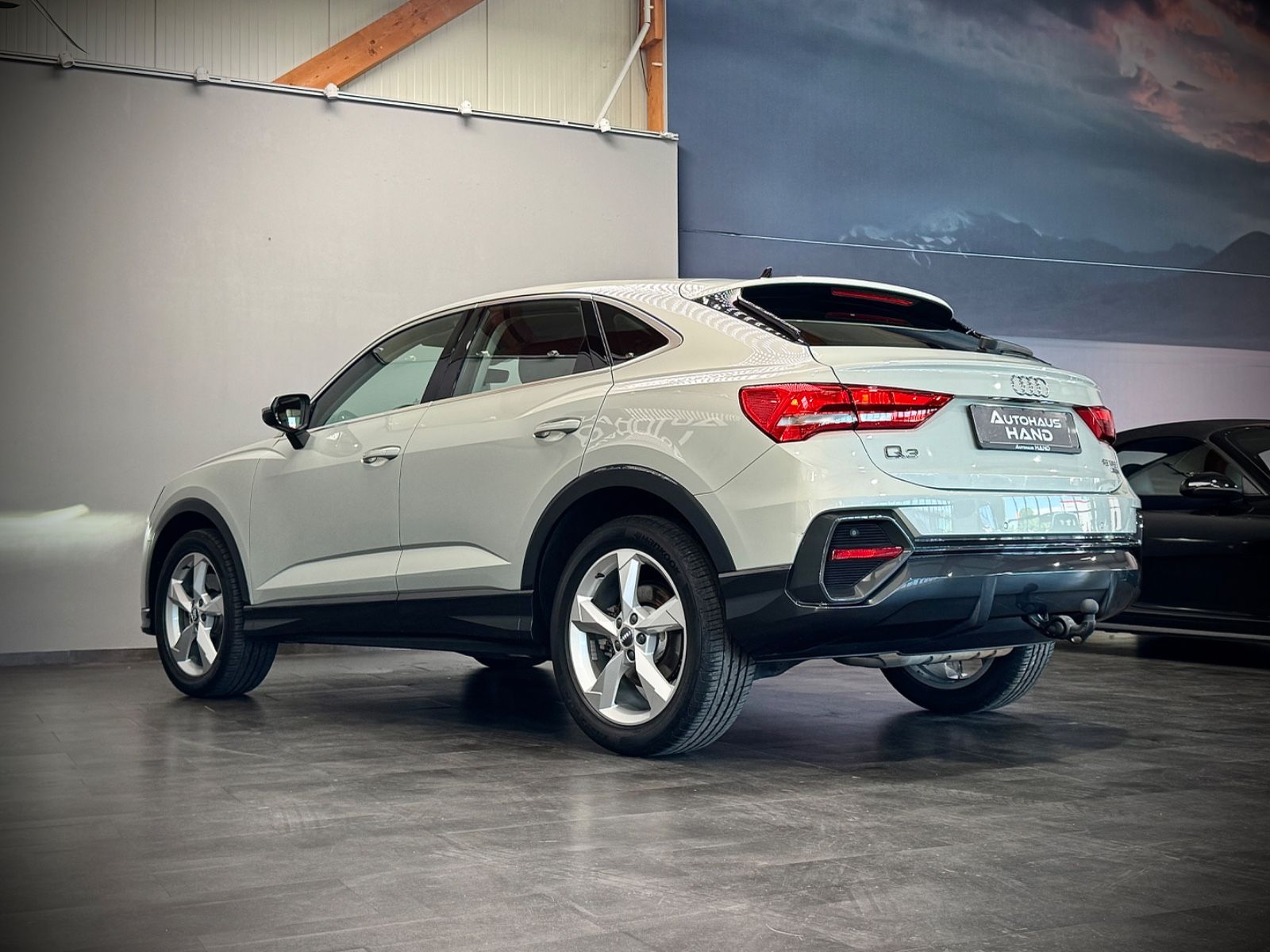 Audi Q3 Sportback 45 TFSI quattro - Samsaru's Car Outlet