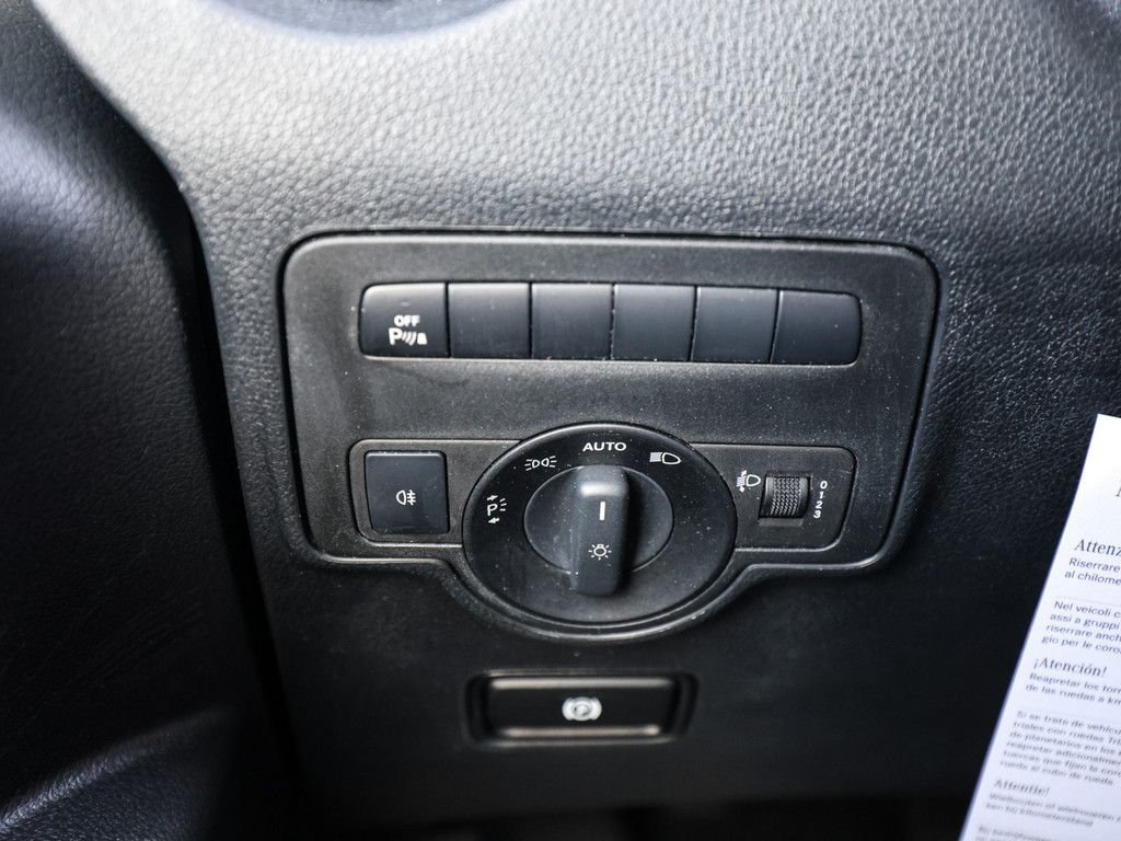 Mercedes-Benz Vito eVito 111 KA Lang - Samsaru's Car Outlet