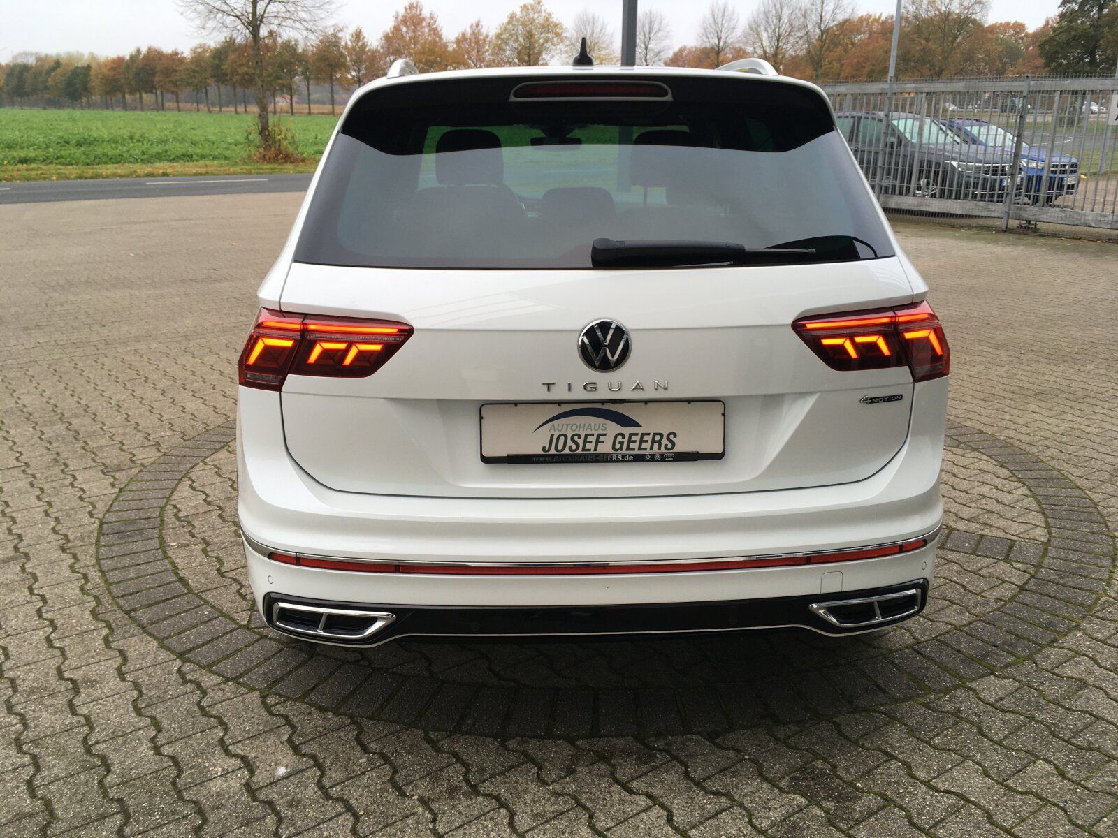 Volkswagen Tiguan R-Line 2.0 TDI 4Motion Leder+Soundsystem+