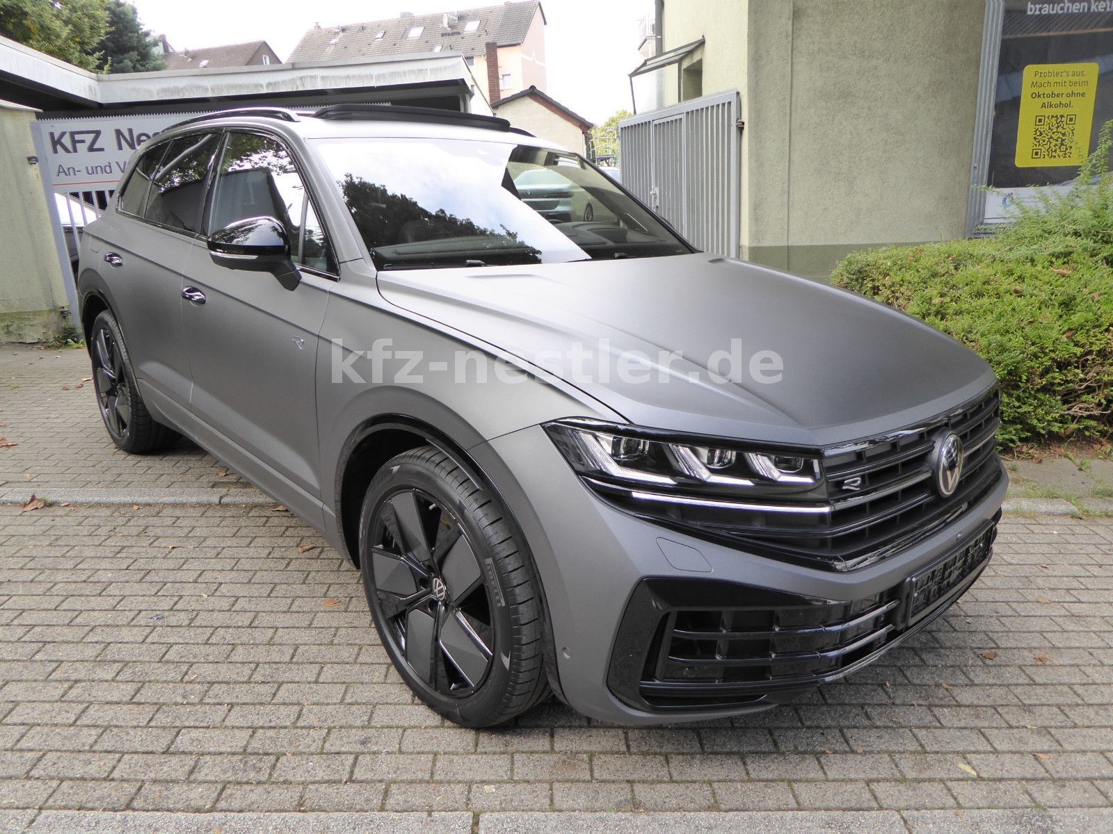 Volkswagen Touareg R e-Hybrid Pano/Puglia/AHK/HUD/ACC/Matt