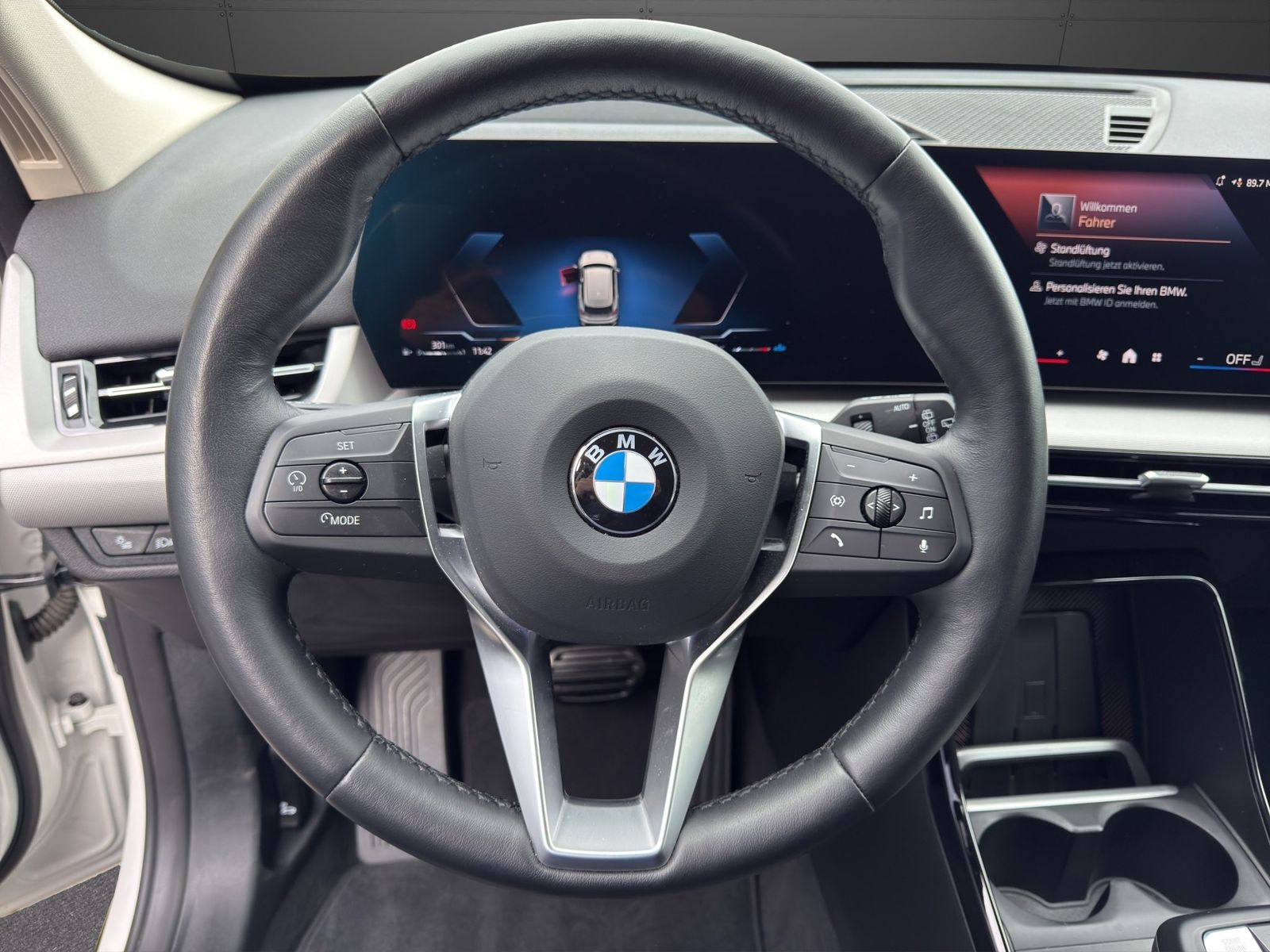 BMW X1 xDrive23i - Samsaru's Car Outlet