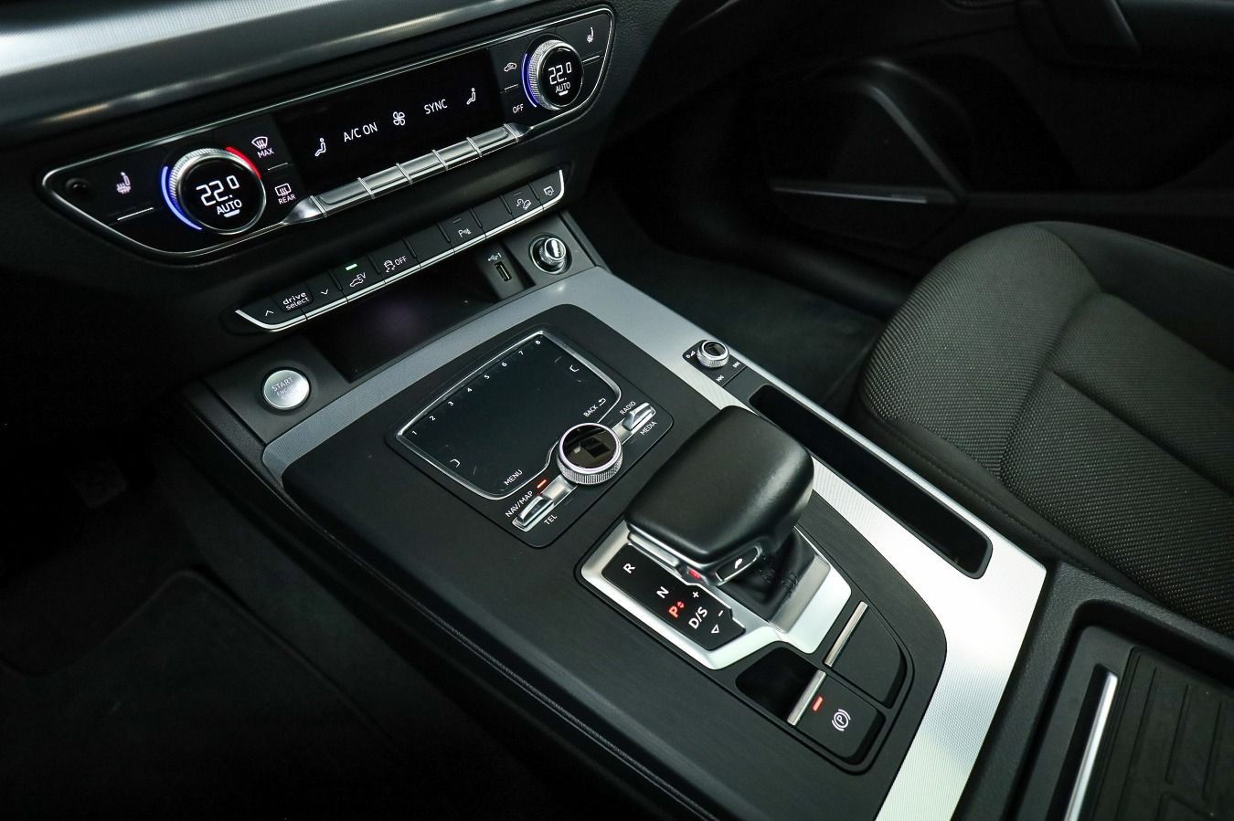 Audi Q5 50 TFSI e quattro - Samsaru's Car Outlet