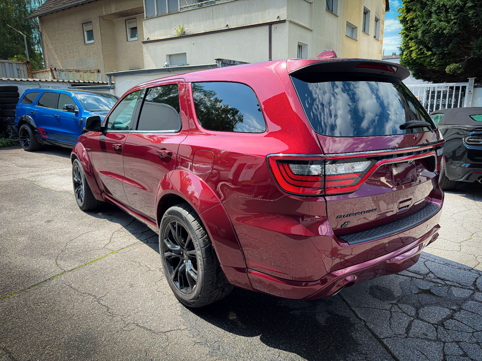 Dodge DURANGO 5.7 V8 *4X4*LED*WIDEBODY*NAVI*EU SPRACHE
